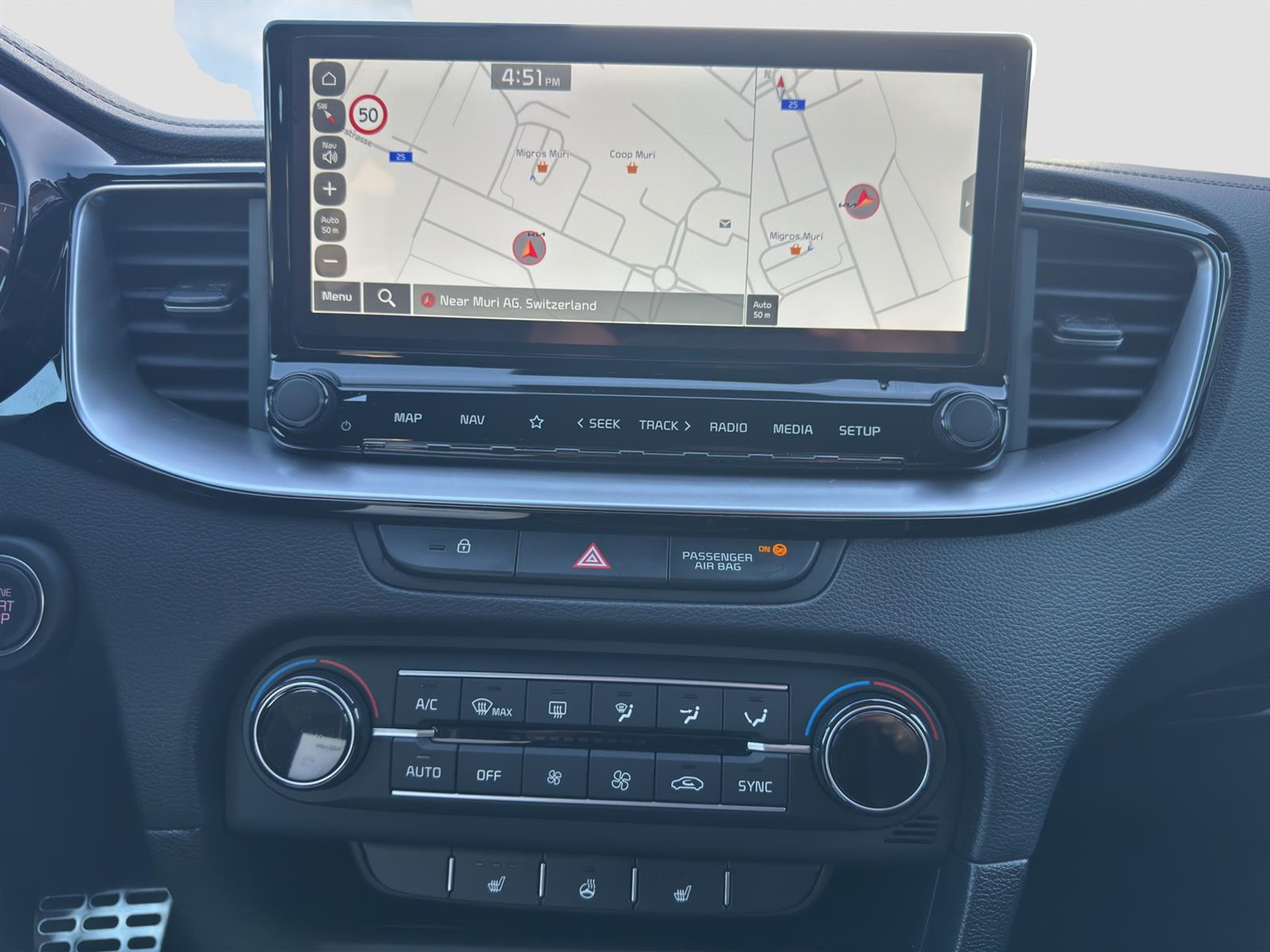 listing desktop thumbnail image 11