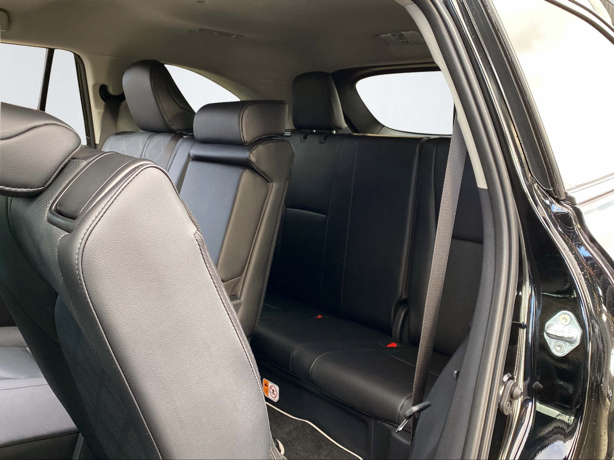 listing desktop thumbnail image 15