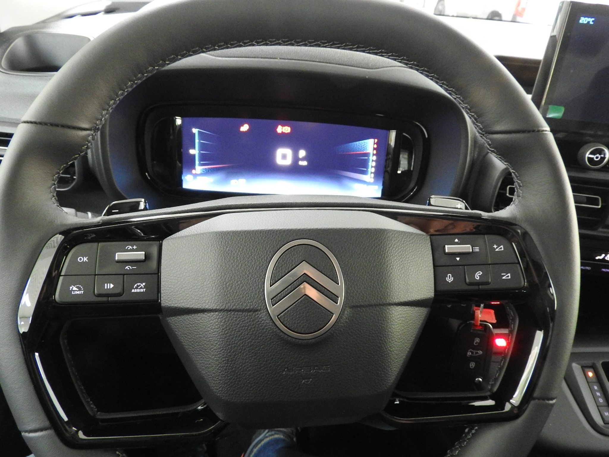 listing desktop thumbnail image 9