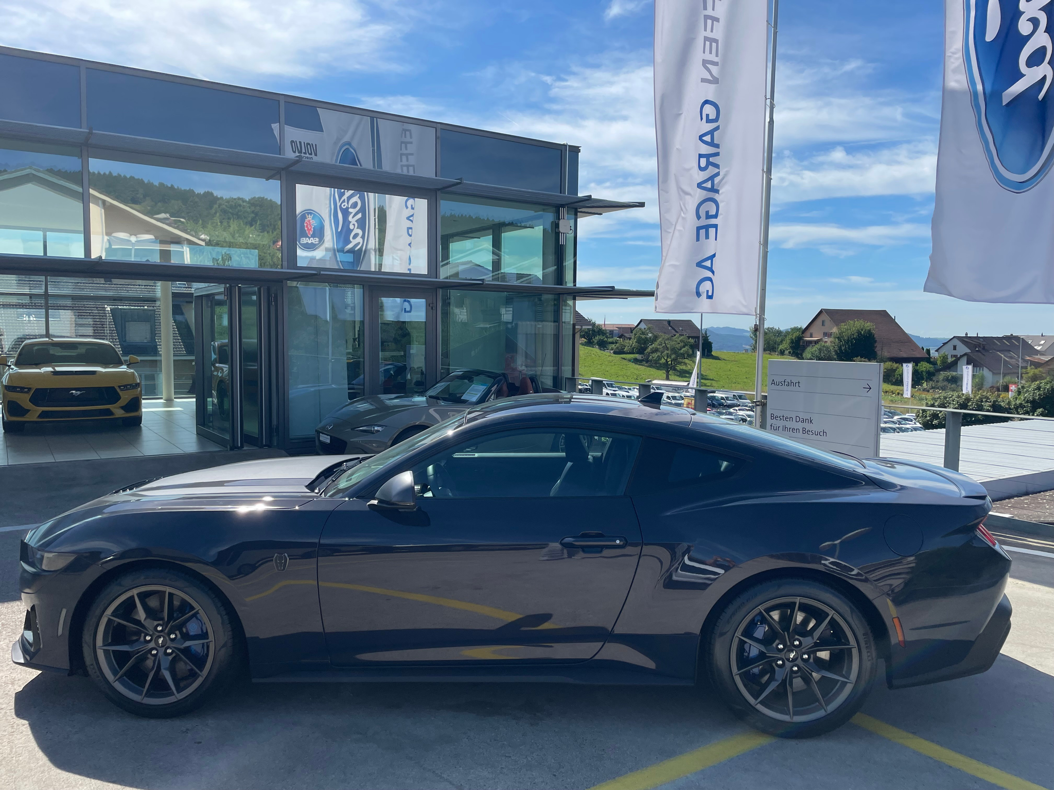 listing desktop thumbnail image 7