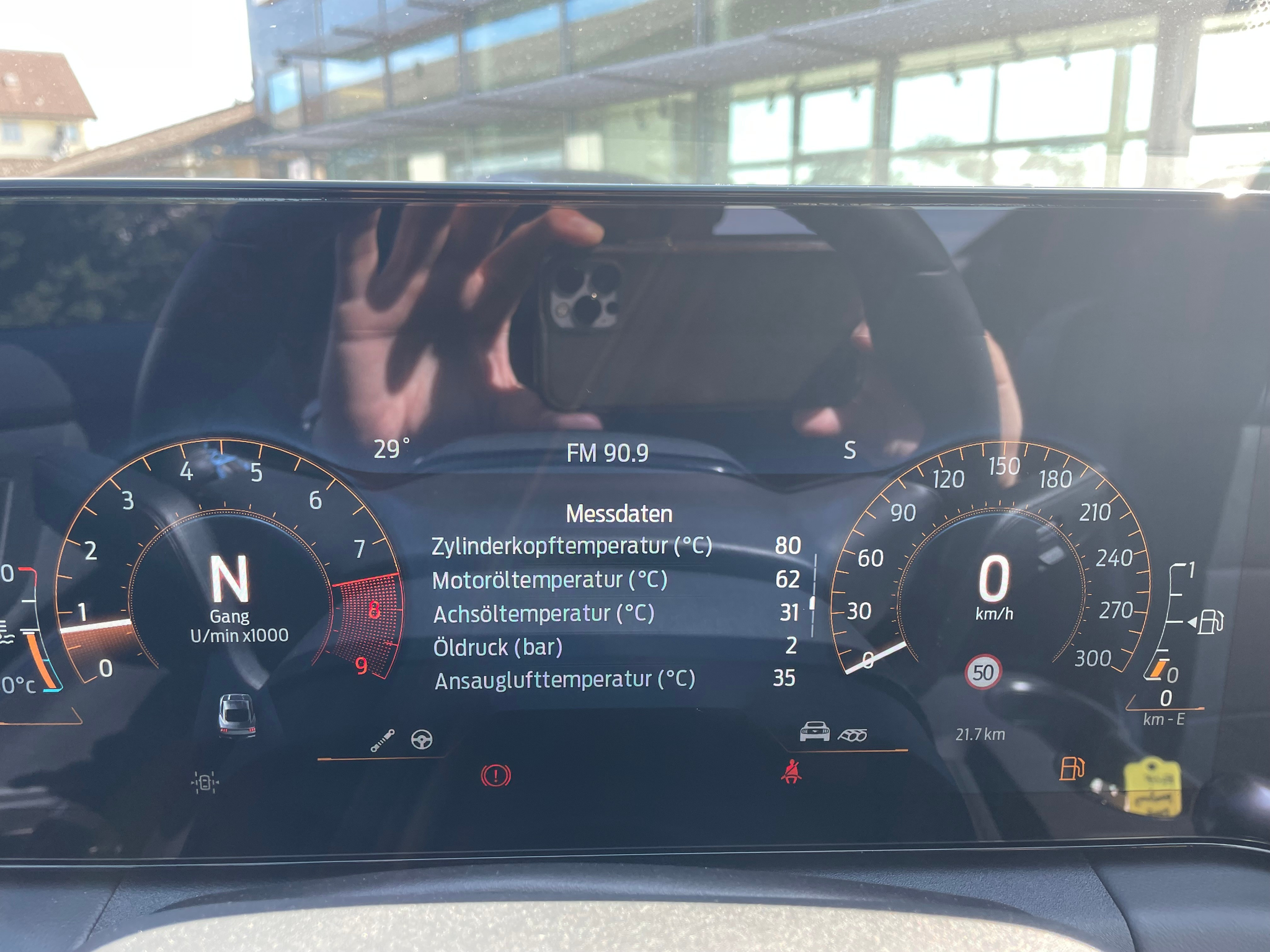 listing desktop thumbnail image 11