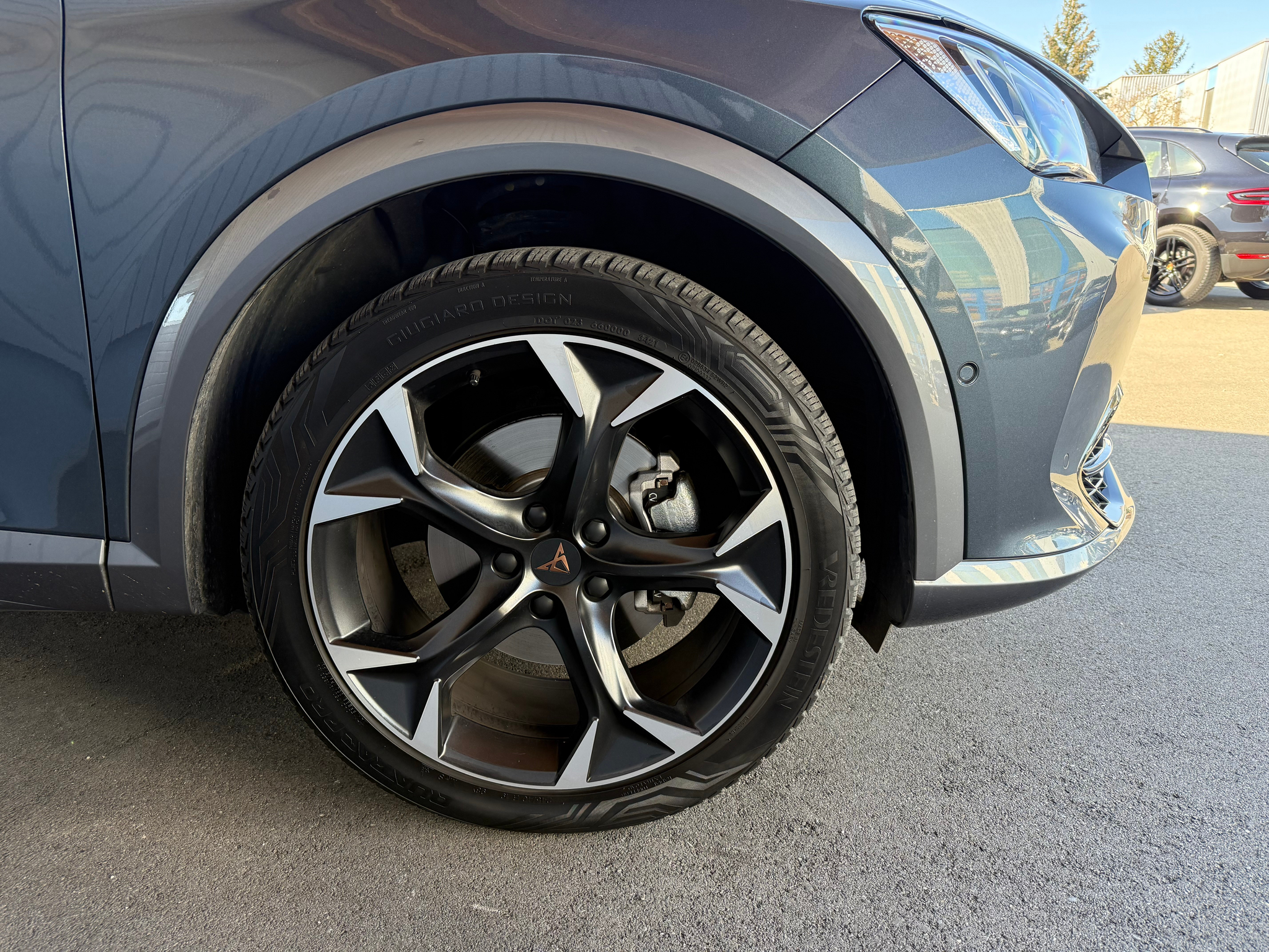 listing desktop thumbnail image 7