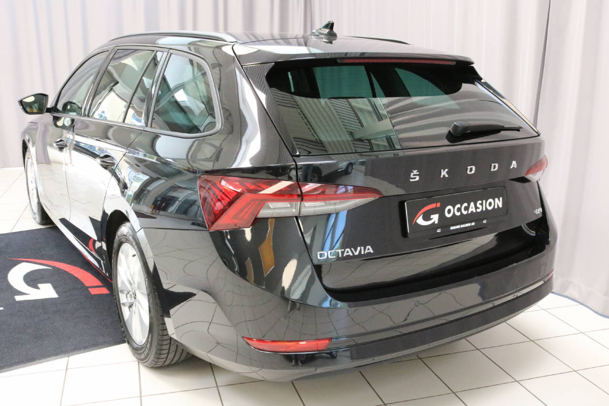 listing desktop thumbnail image 4