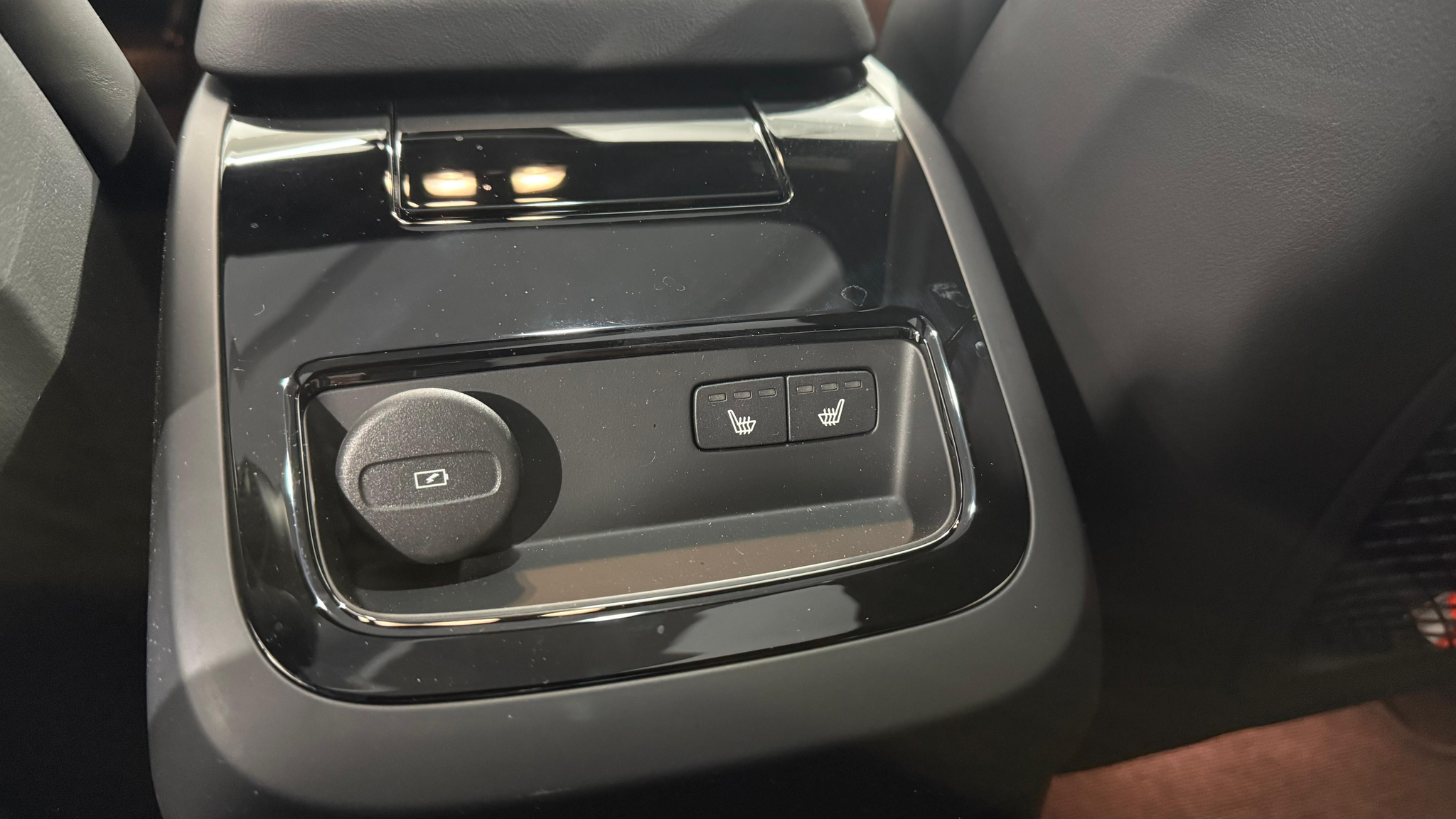 listing desktop thumbnail image 14