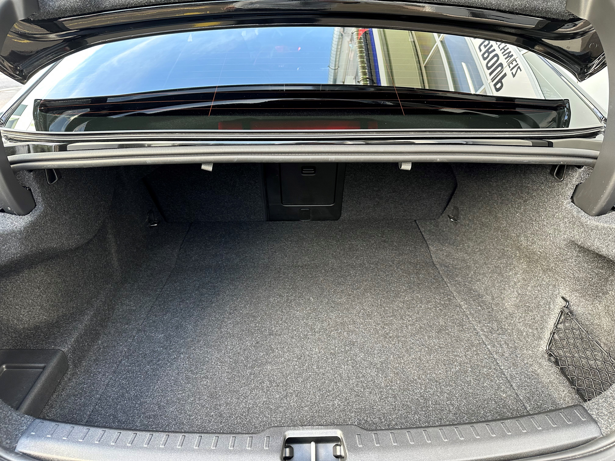 listing desktop thumbnail image 6