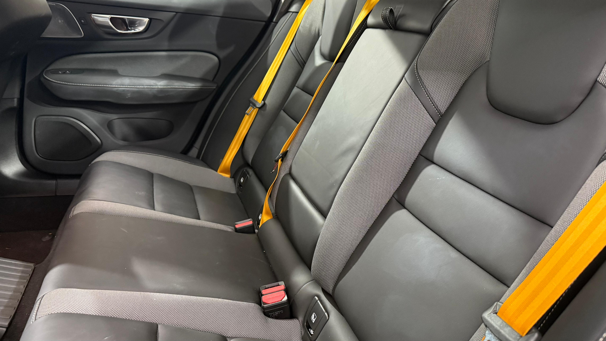 listing desktop thumbnail image 5