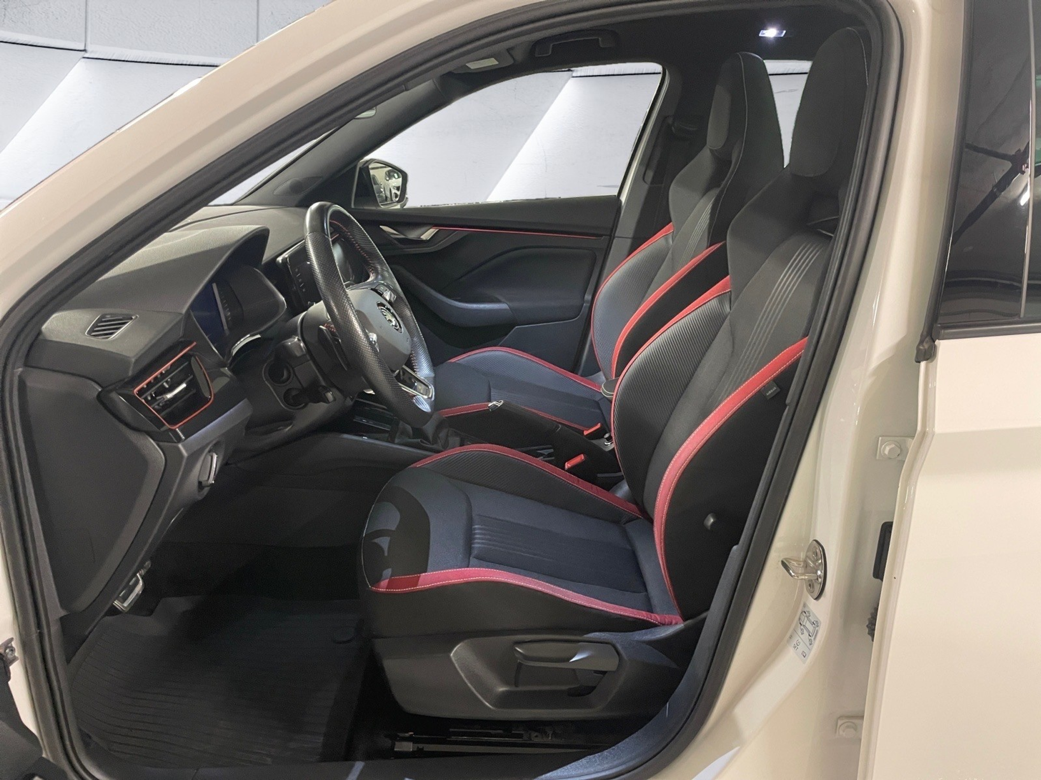 listing desktop thumbnail image 12