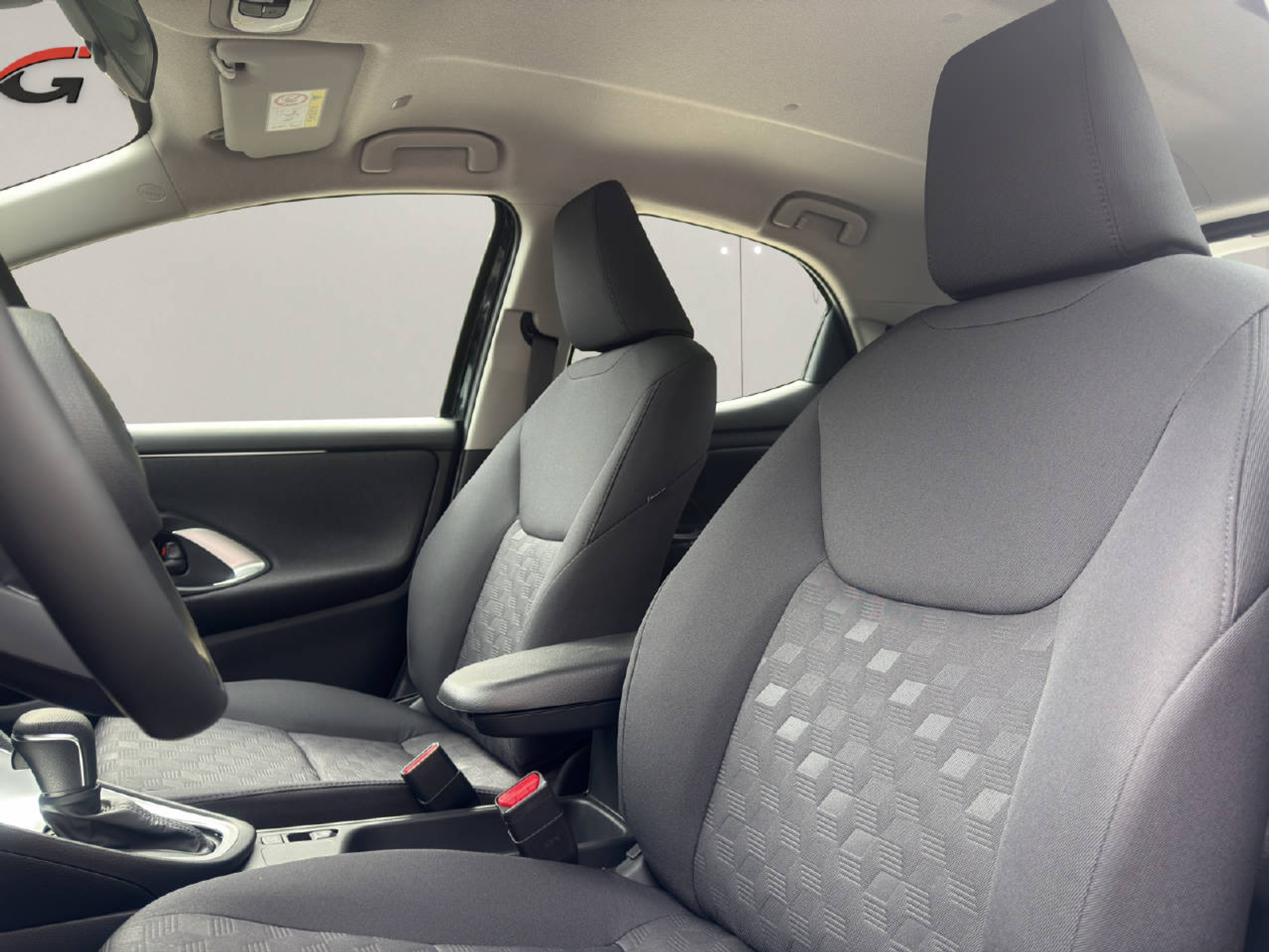 listing desktop thumbnail image 5