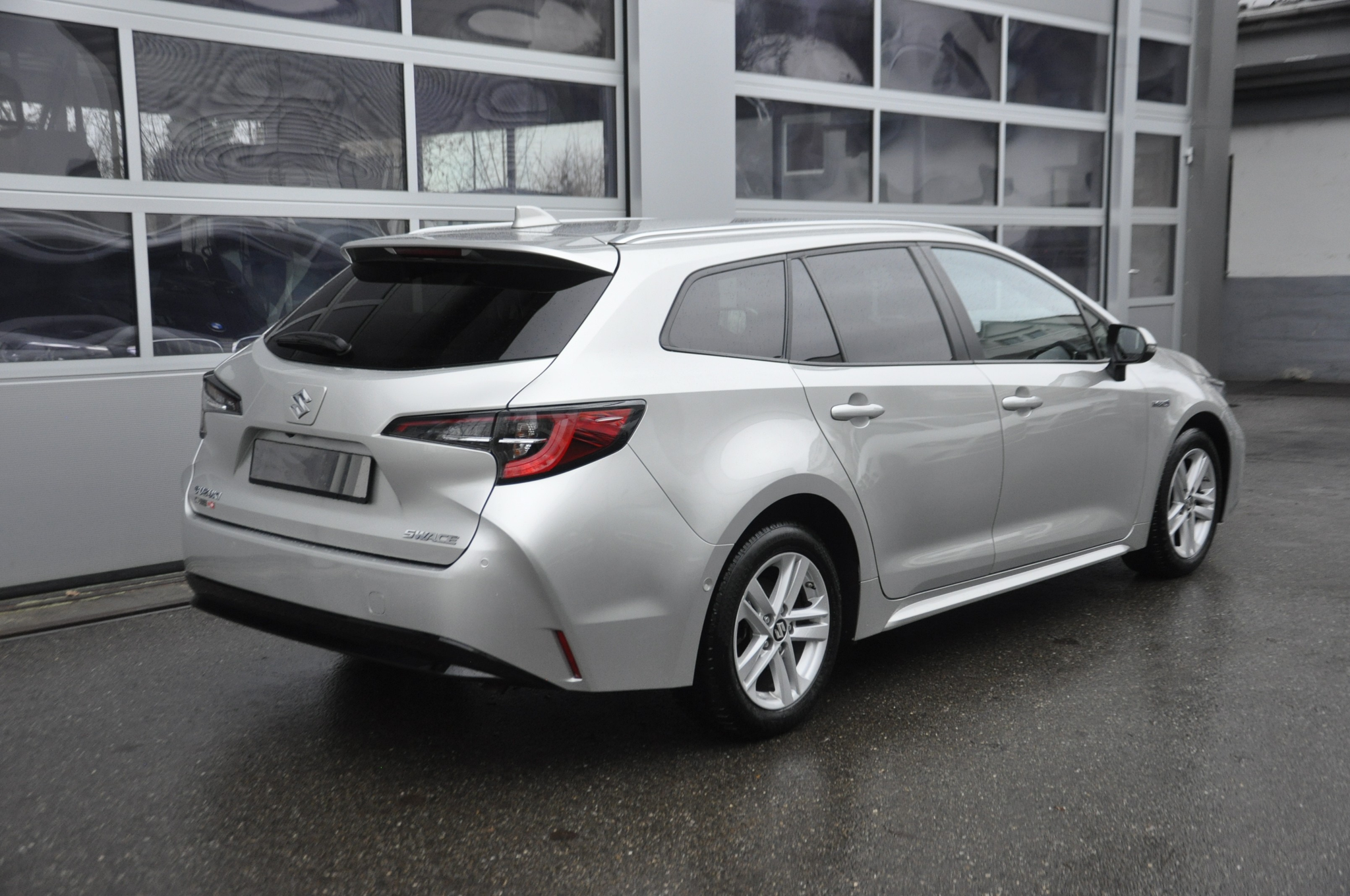 listing desktop thumbnail image 15