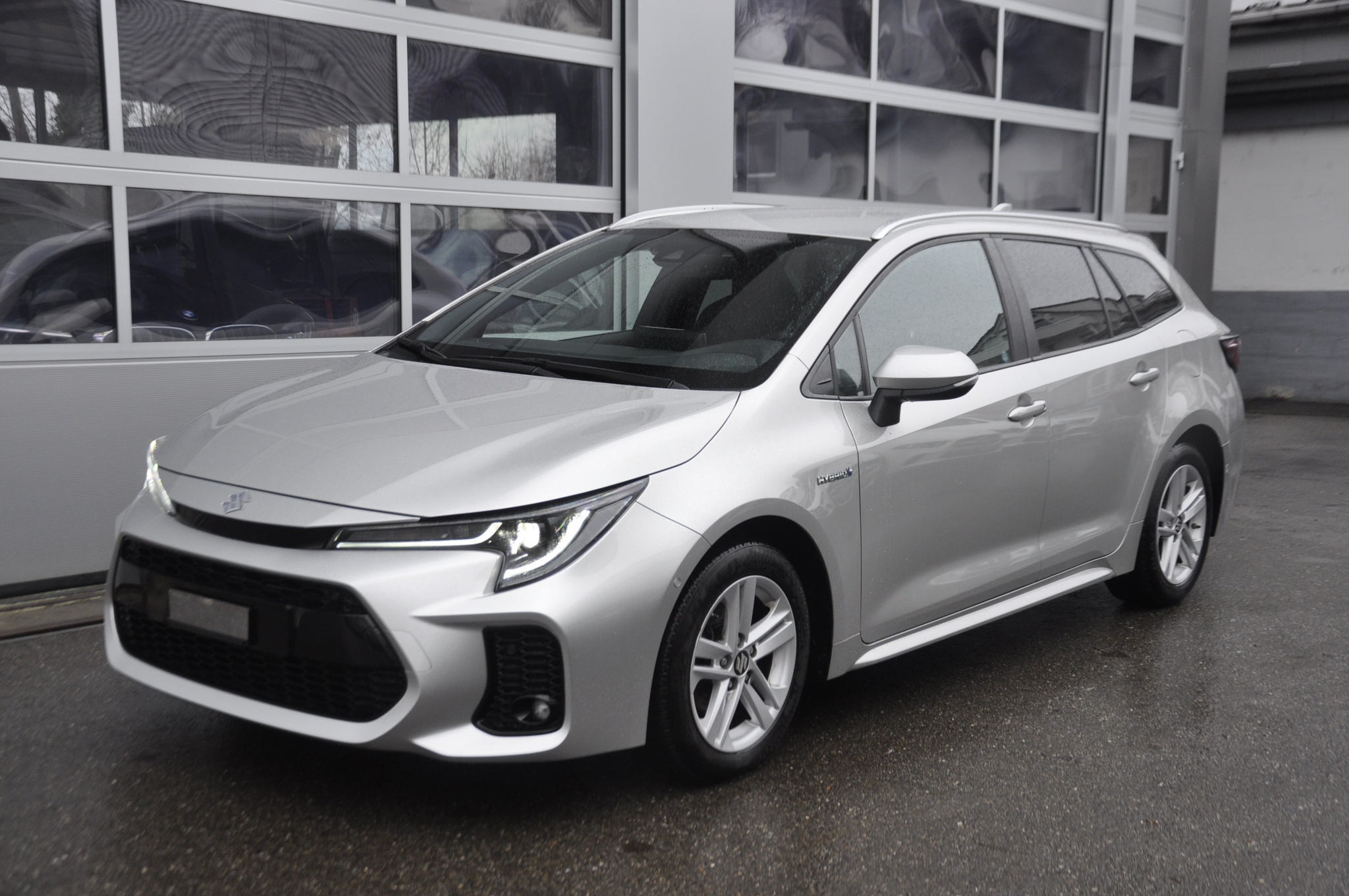 listing desktop thumbnail image 2