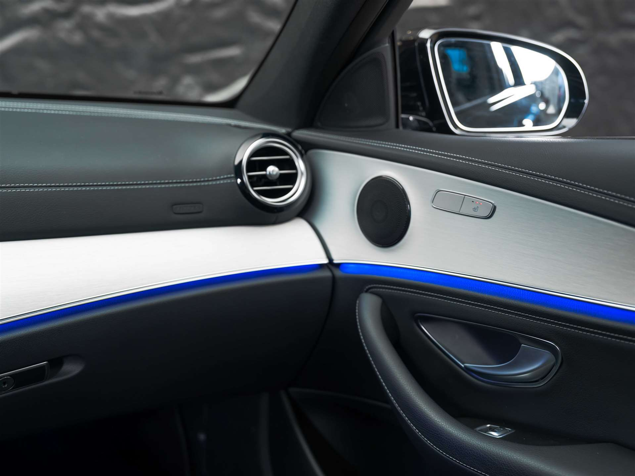 listing desktop thumbnail image 27