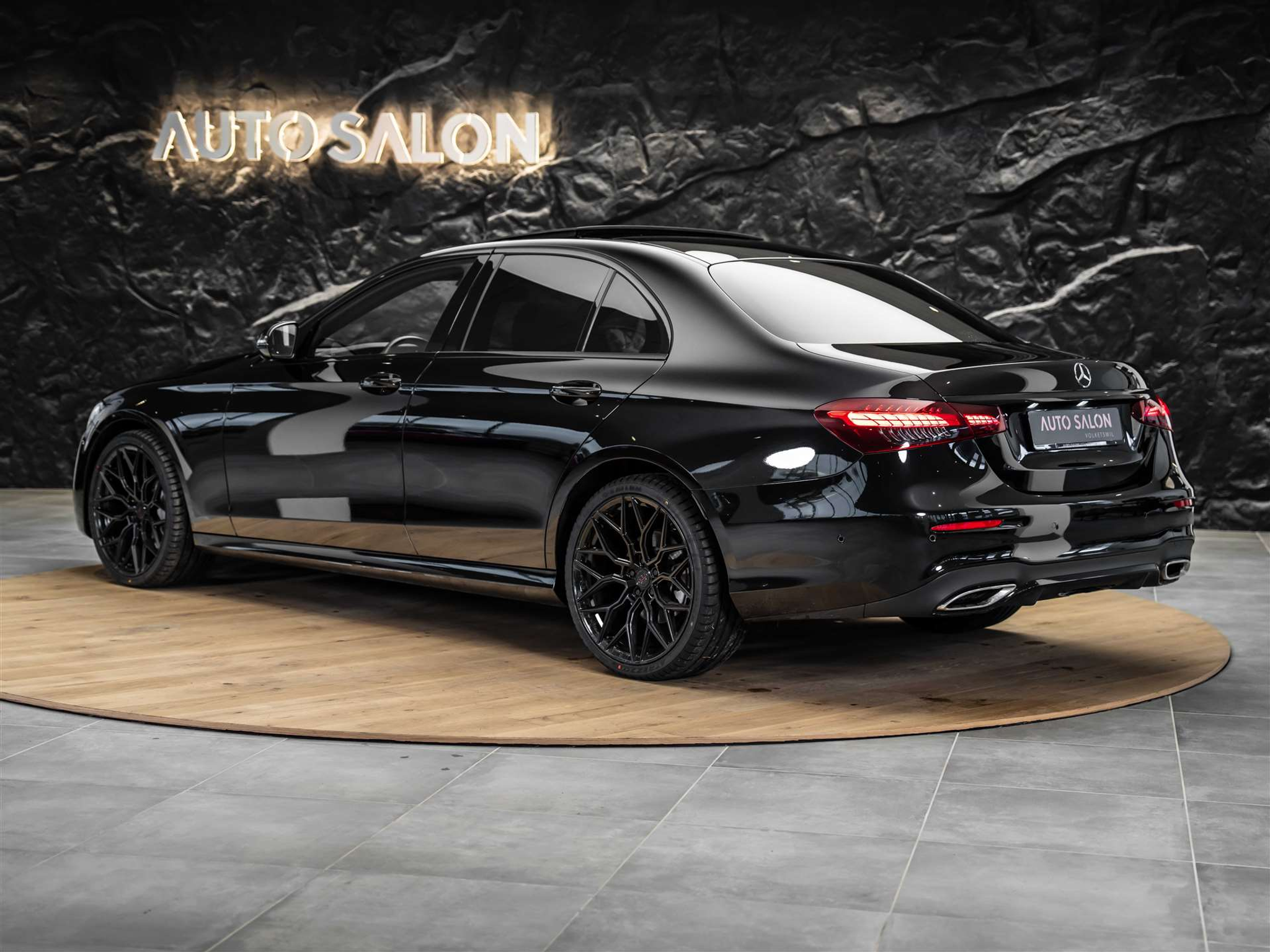 listing desktop thumbnail image 2