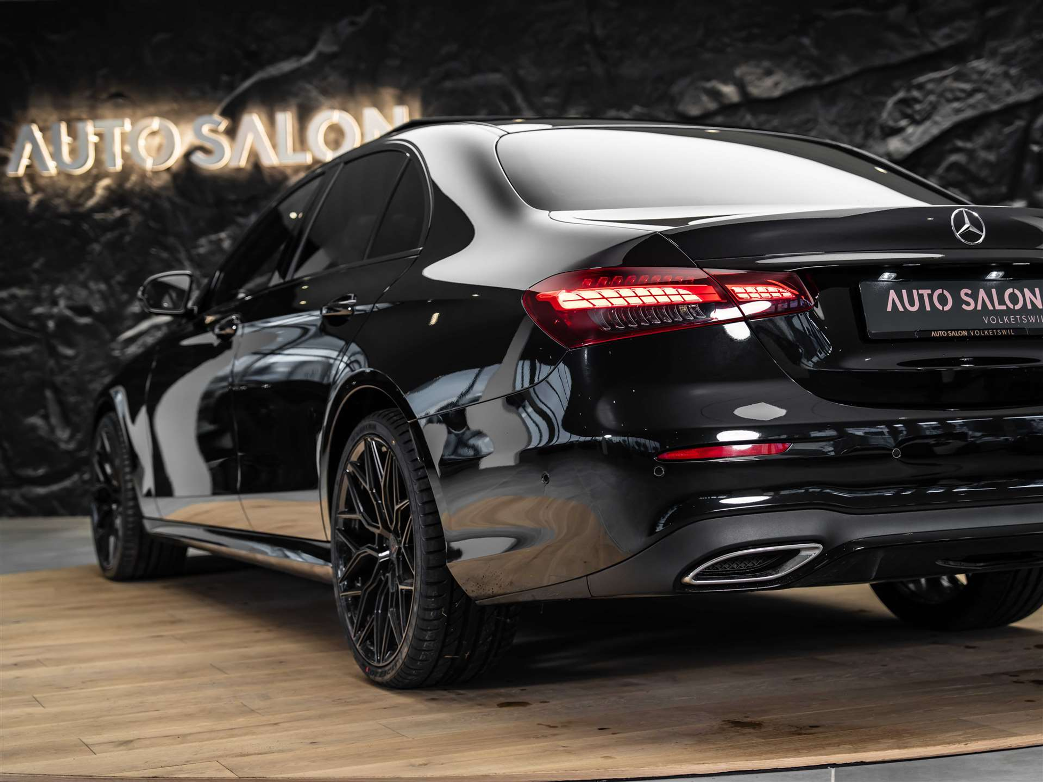 listing desktop thumbnail image 19