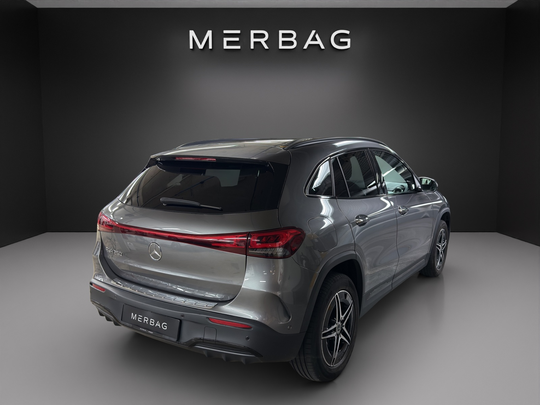 listing desktop thumbnail image 4