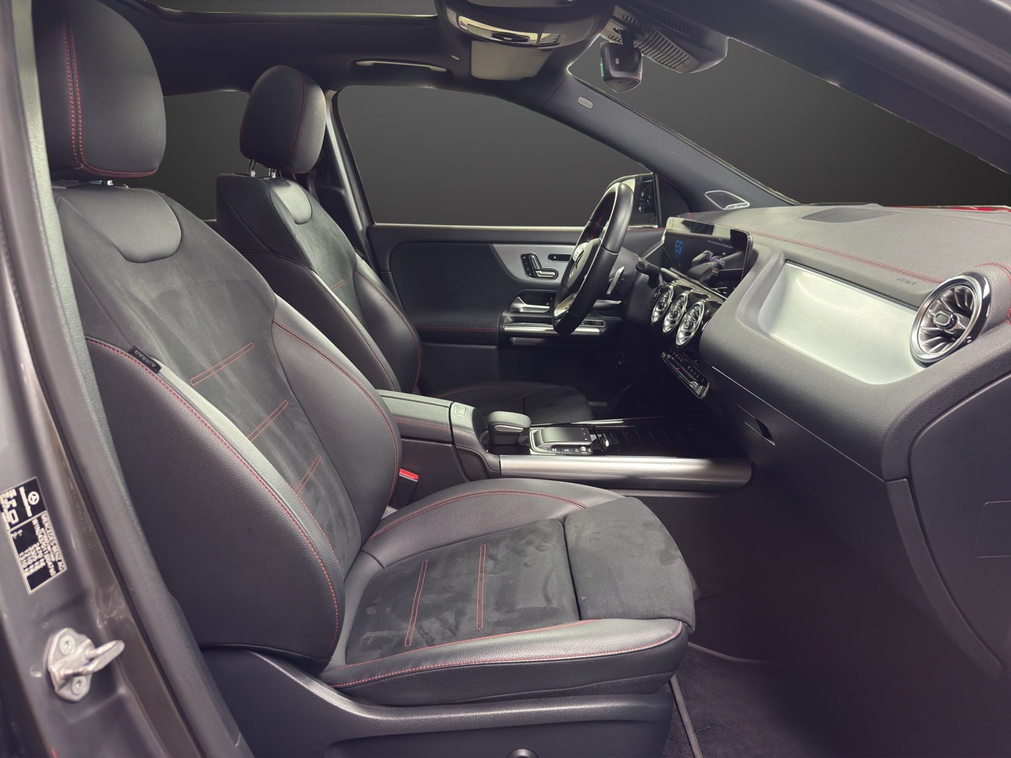 listing desktop thumbnail image 11