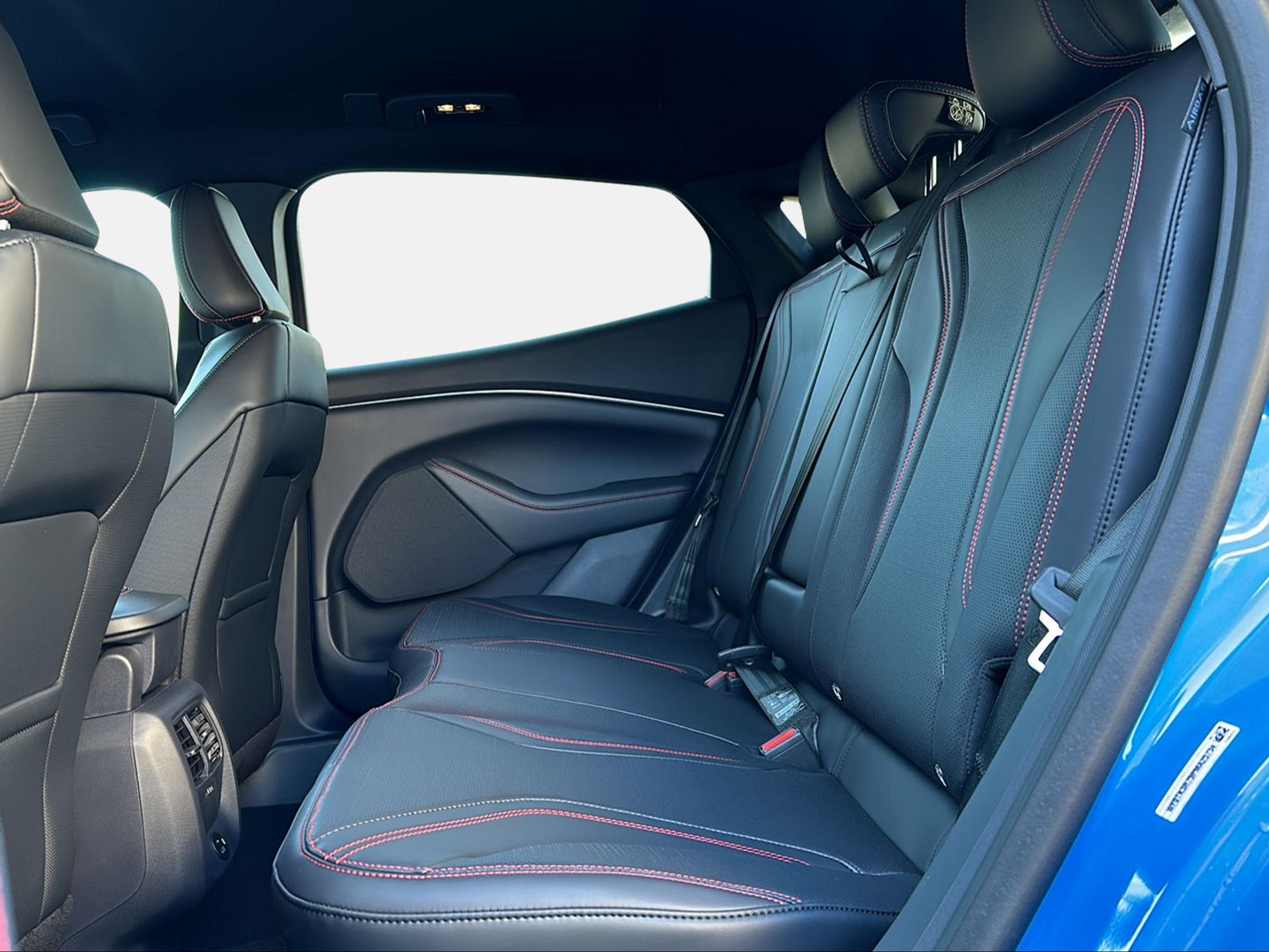 listing desktop thumbnail image 12