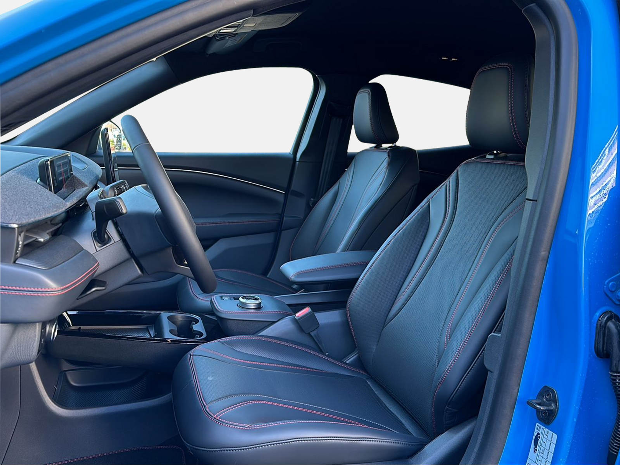 listing desktop thumbnail image 9