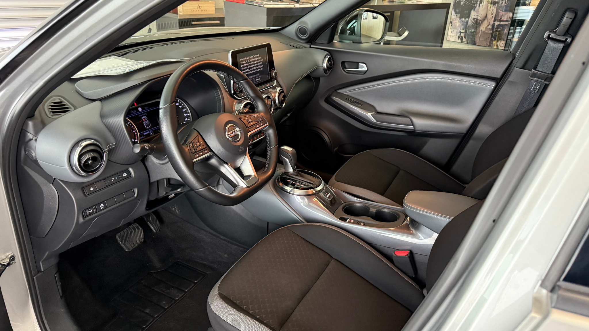 listing desktop thumbnail image 13