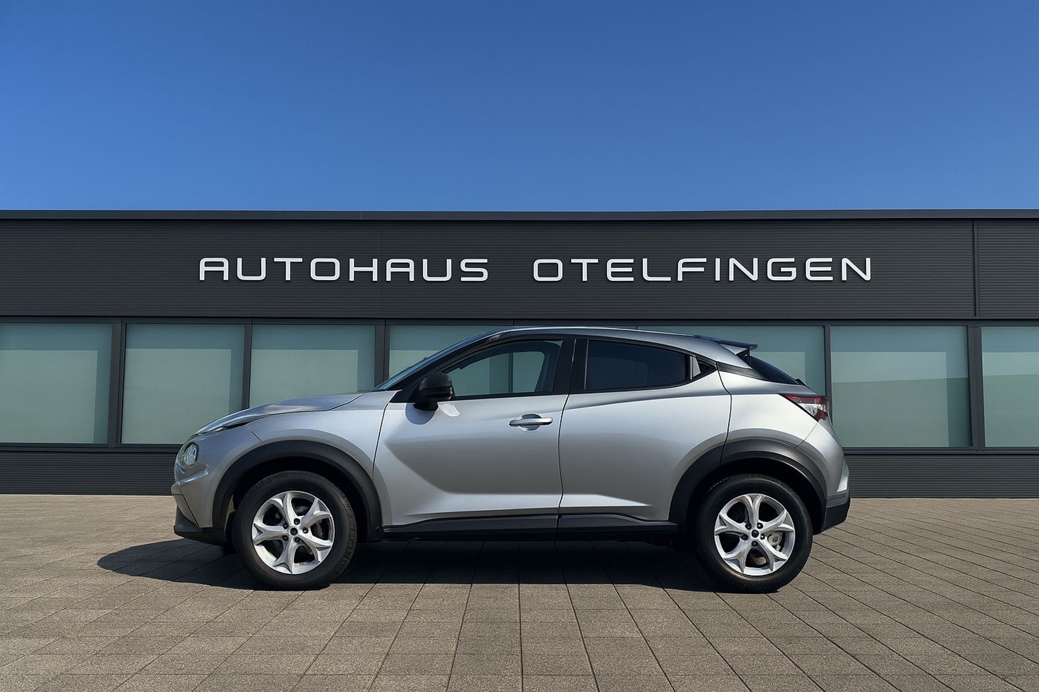 listing desktop thumbnail image 0