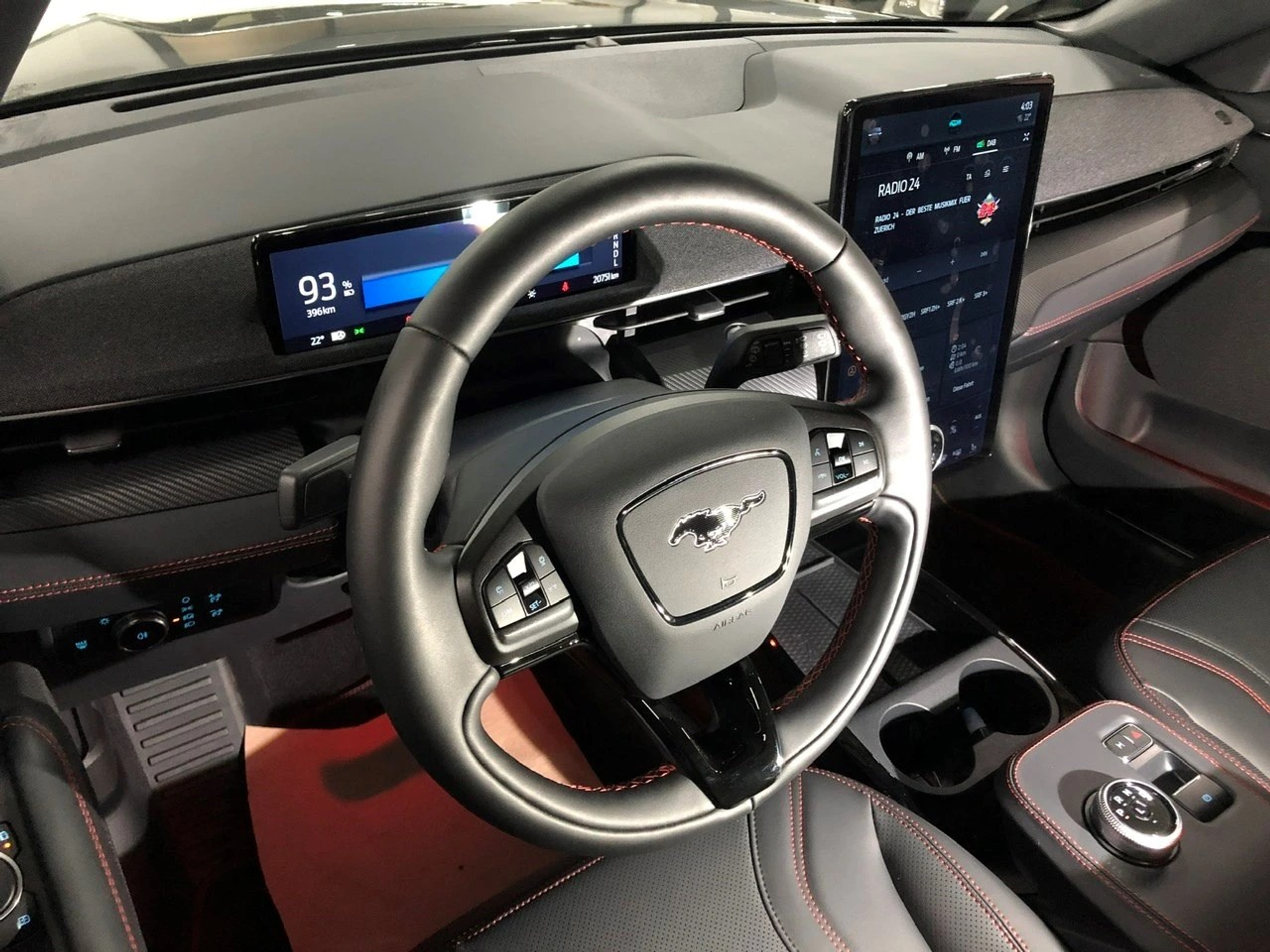 listing desktop thumbnail image 8