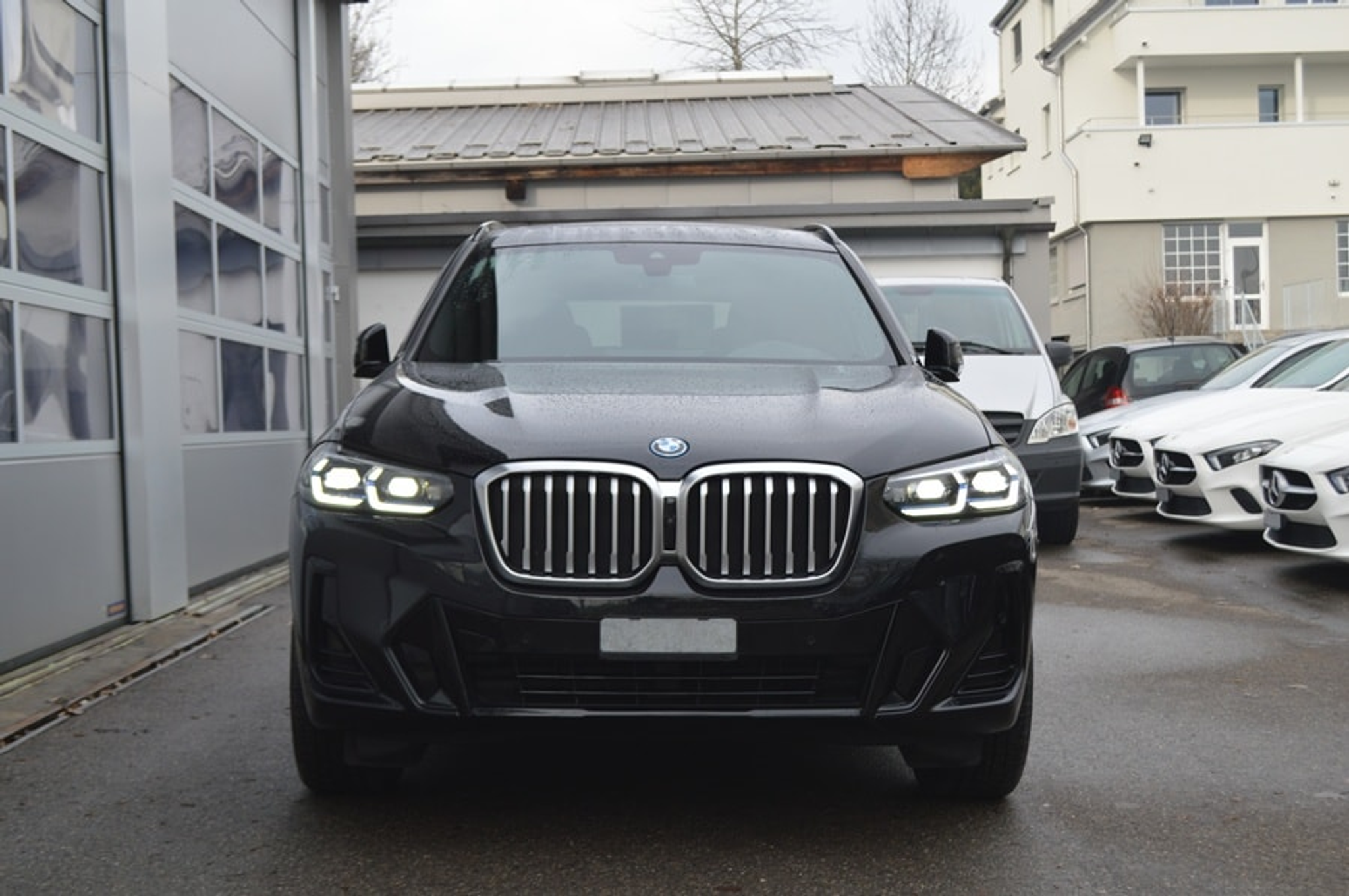 listing desktop thumbnail image 1