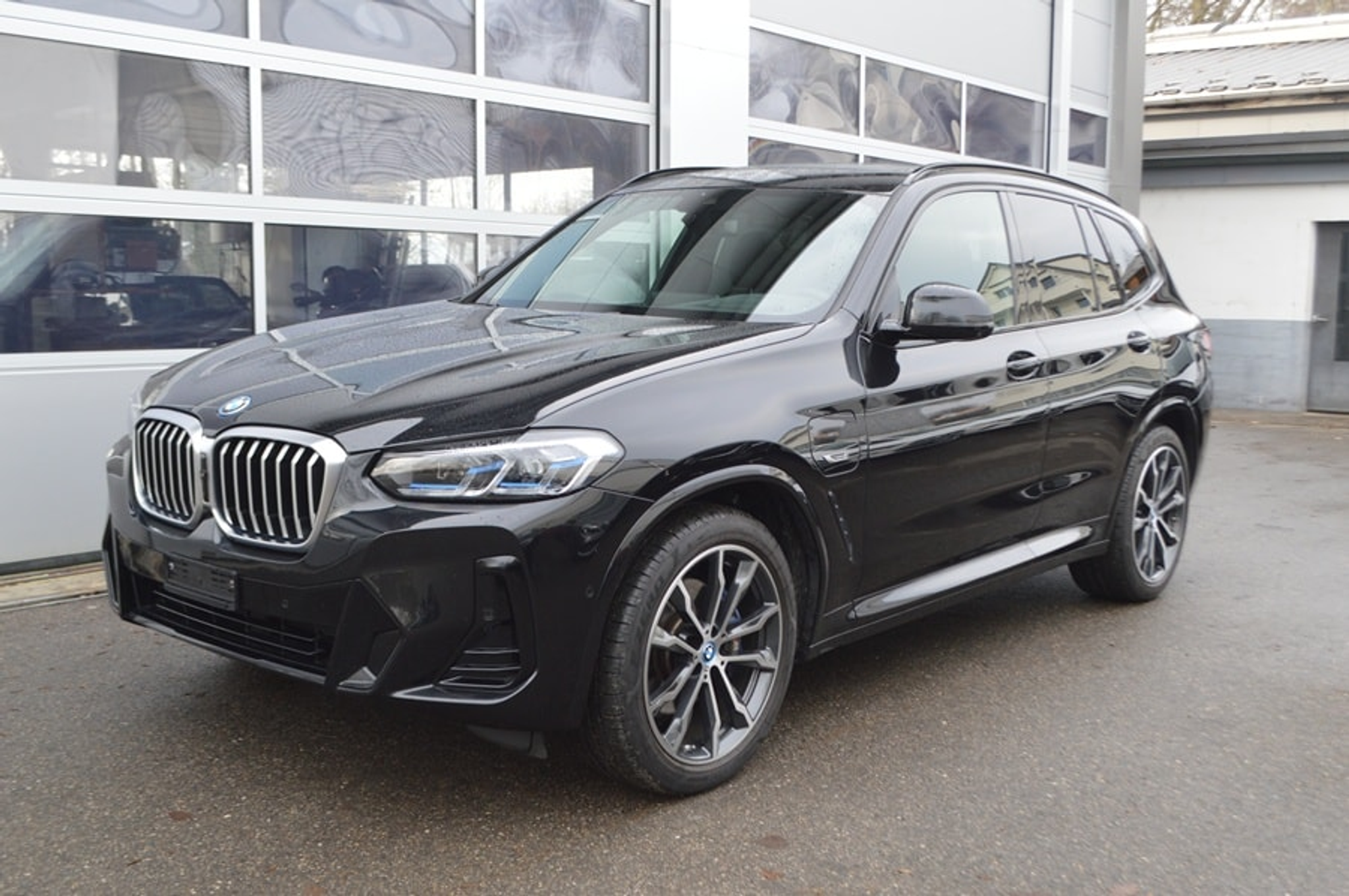 listing desktop thumbnail image 13