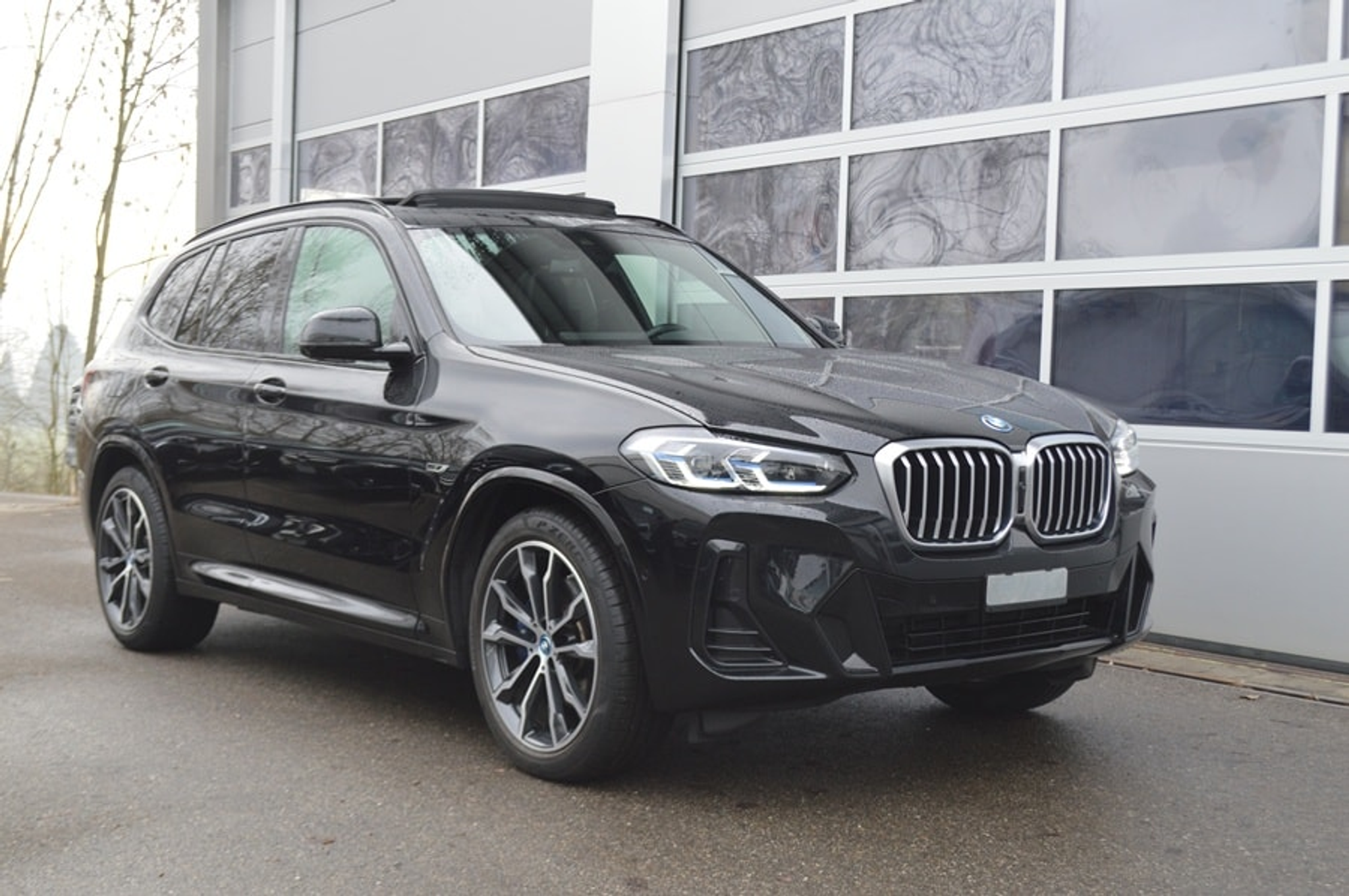 listing desktop thumbnail image 0