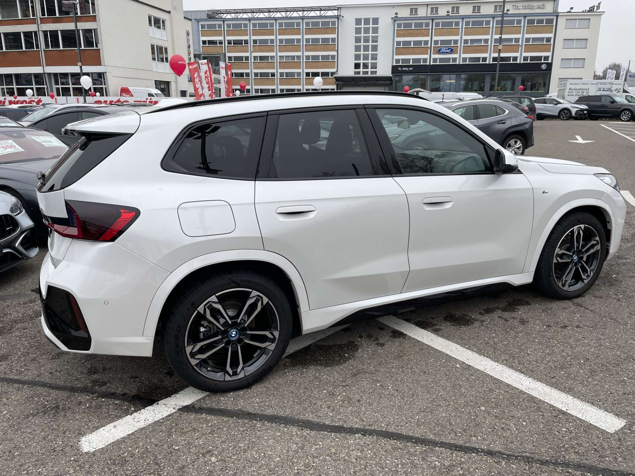 listing desktop thumbnail image 10