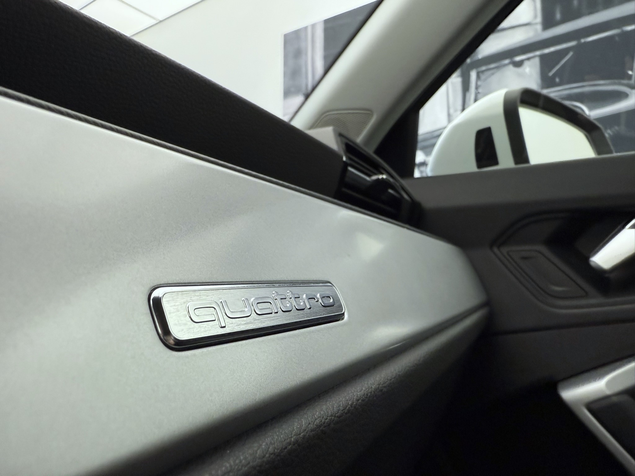 listing desktop thumbnail image 17