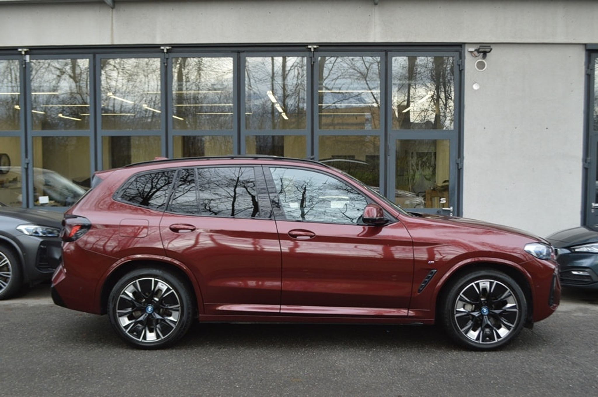 listing desktop thumbnail image 13