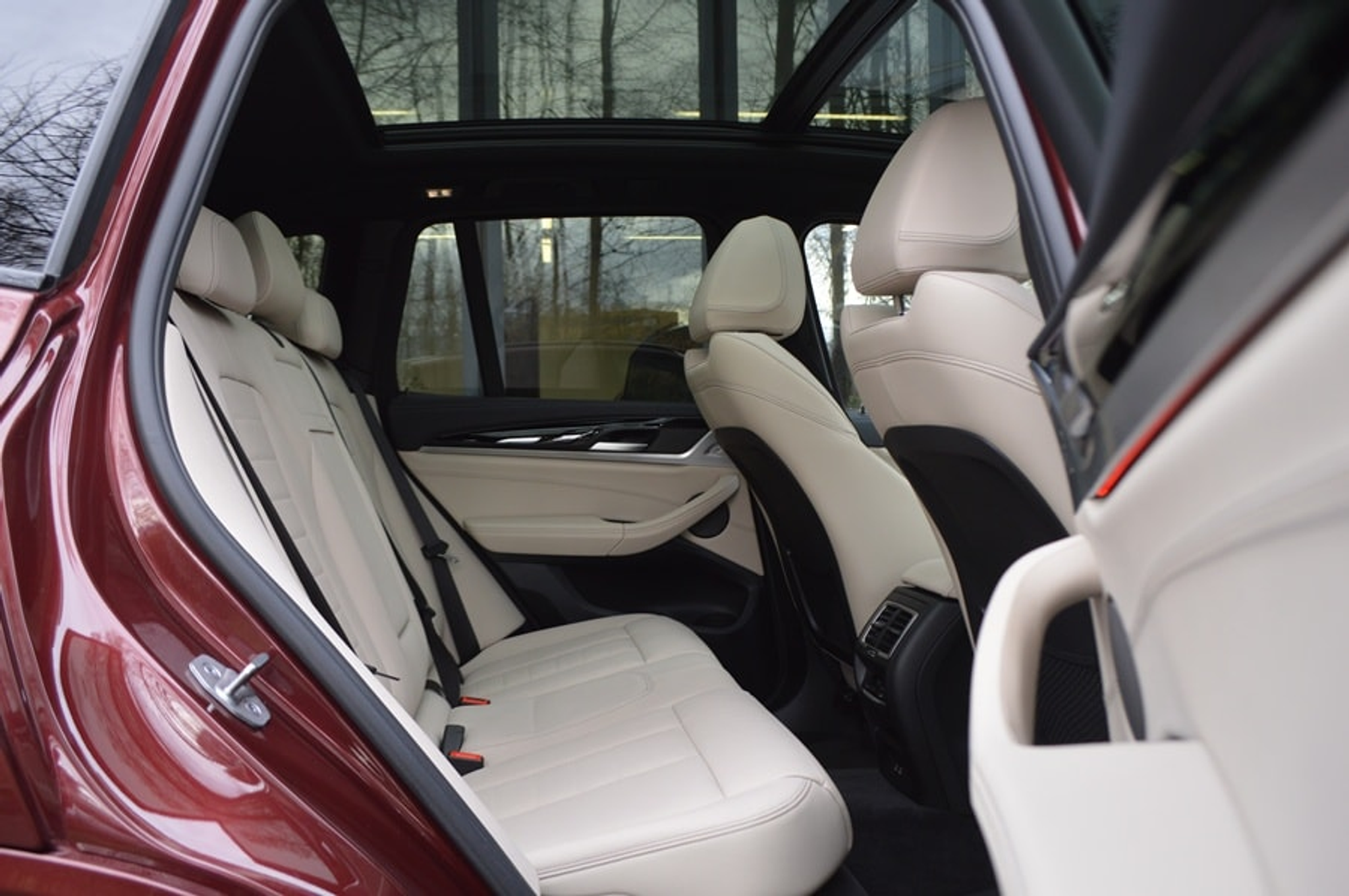 listing desktop thumbnail image 8