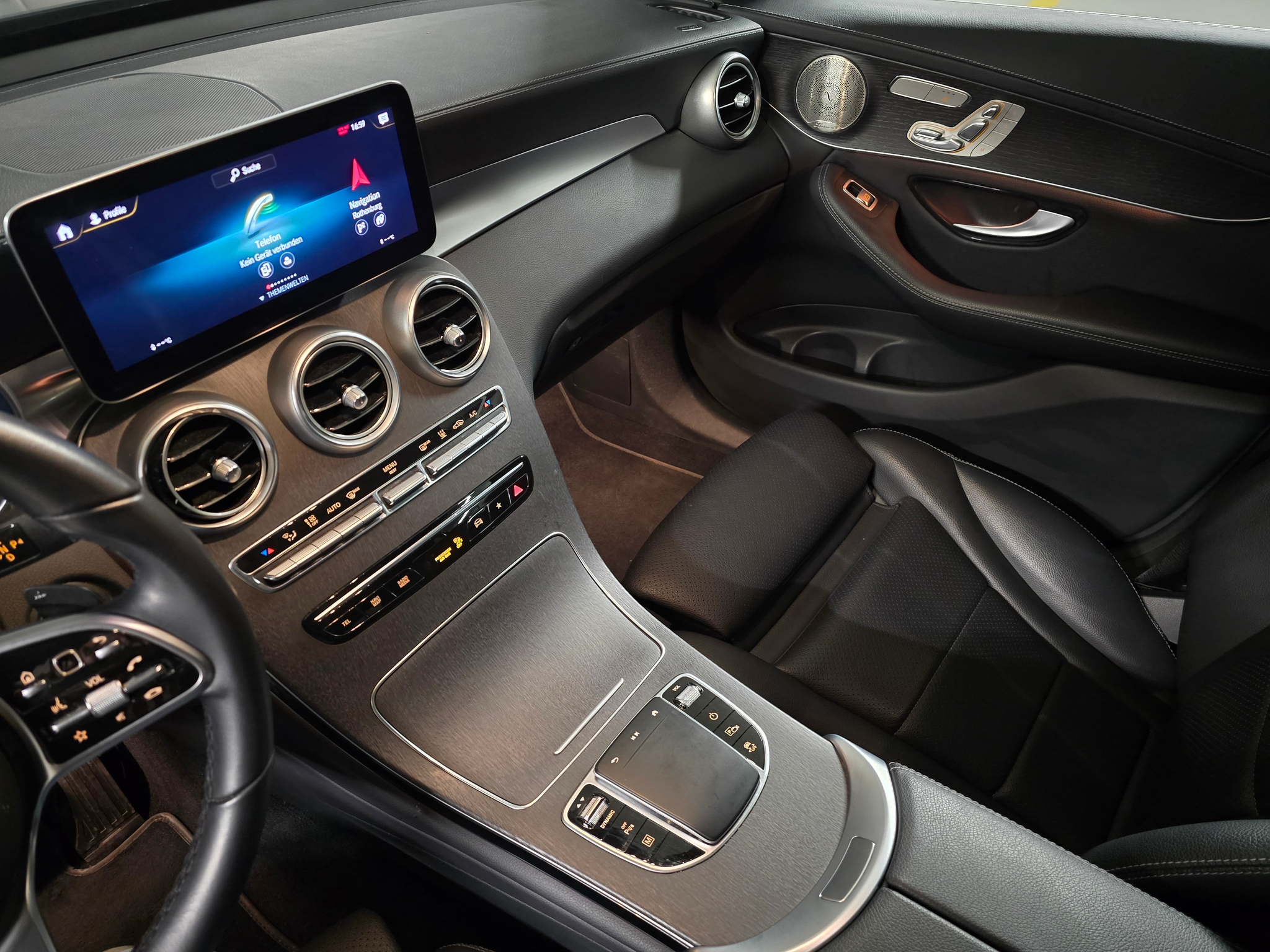 listing desktop thumbnail image 12