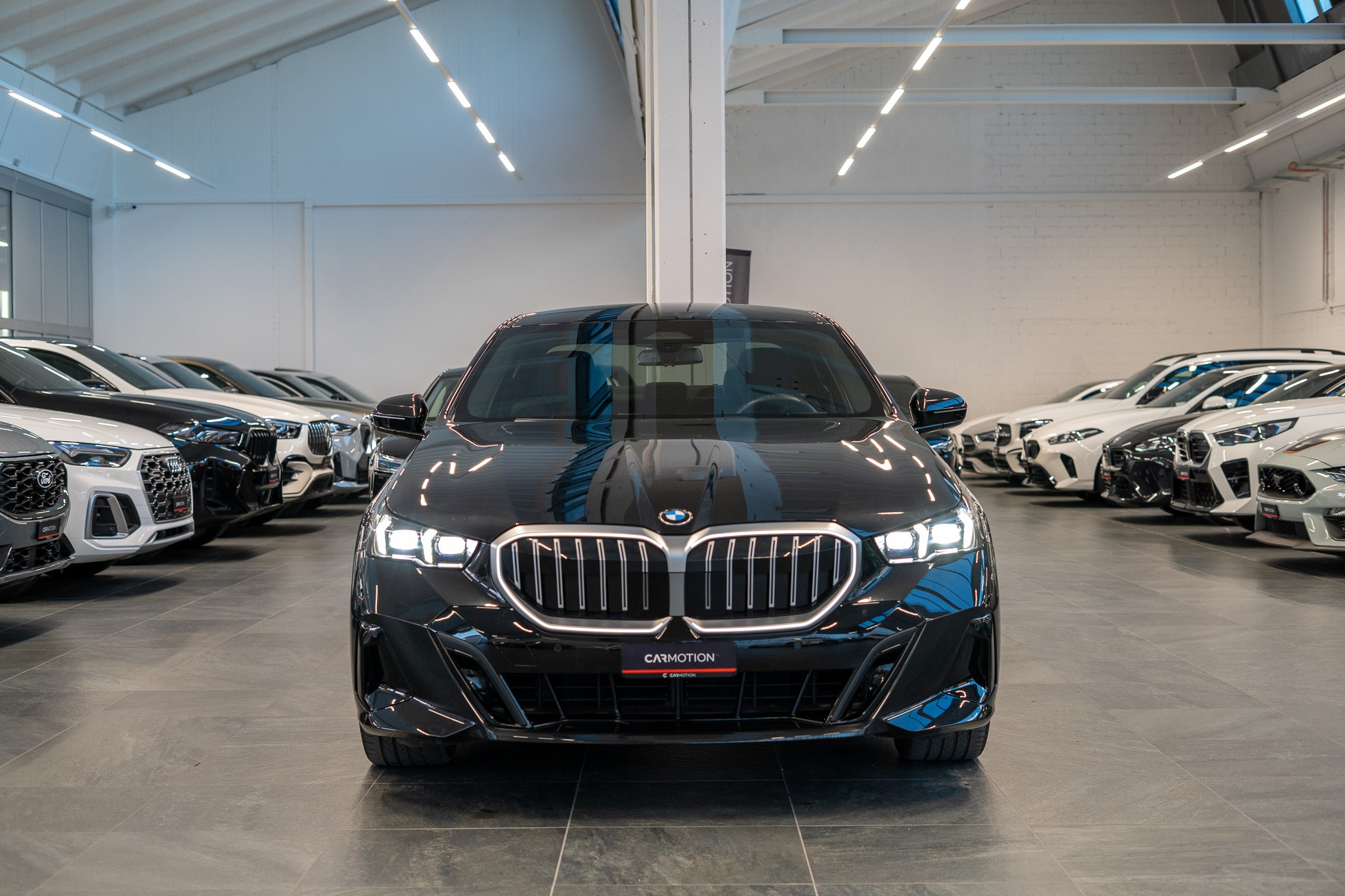 listing desktop thumbnail image 1