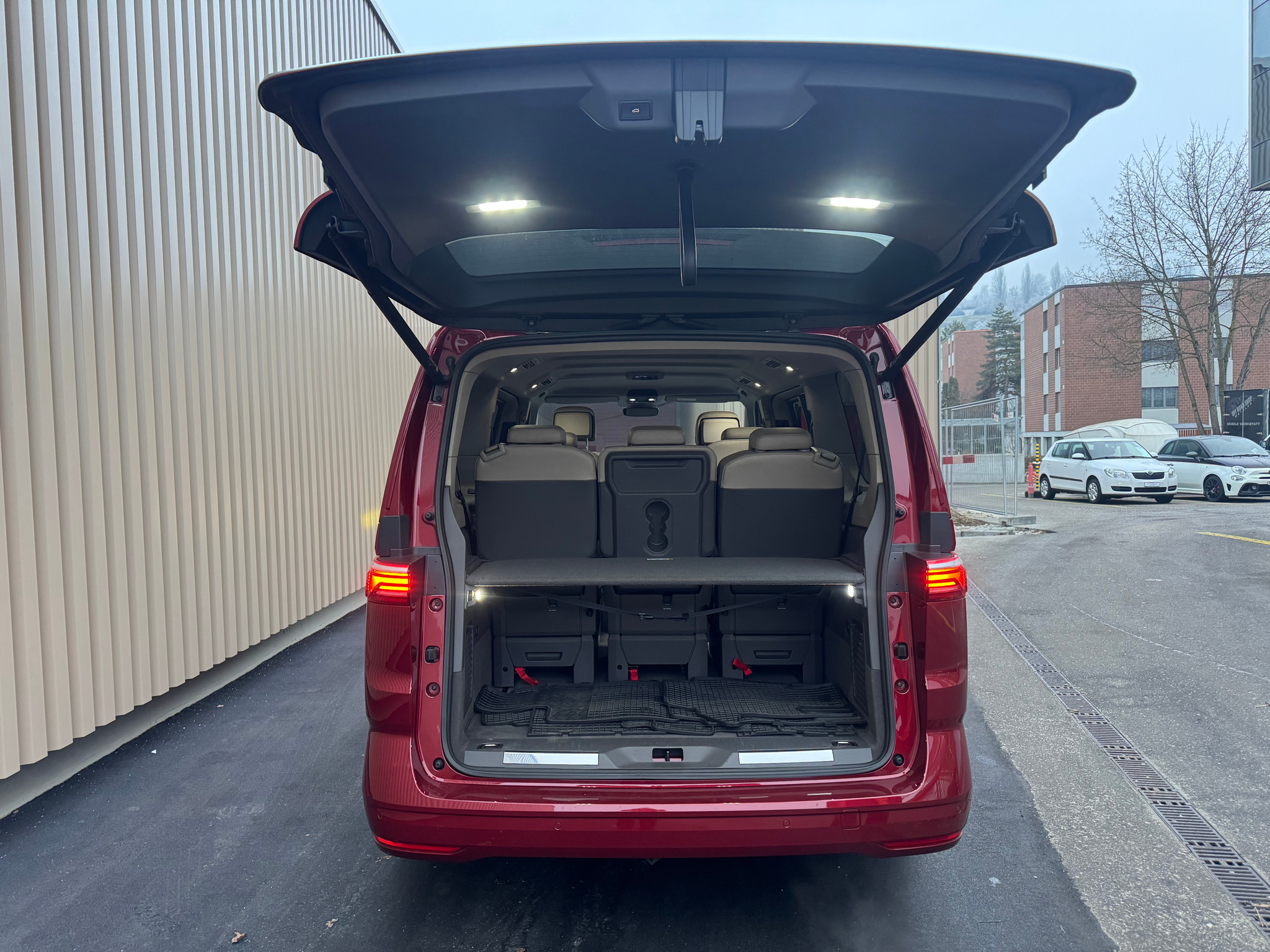 listing desktop thumbnail image 15