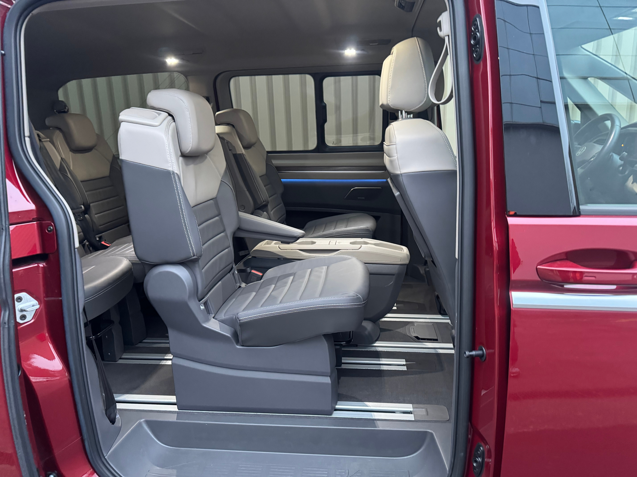 listing desktop thumbnail image 9