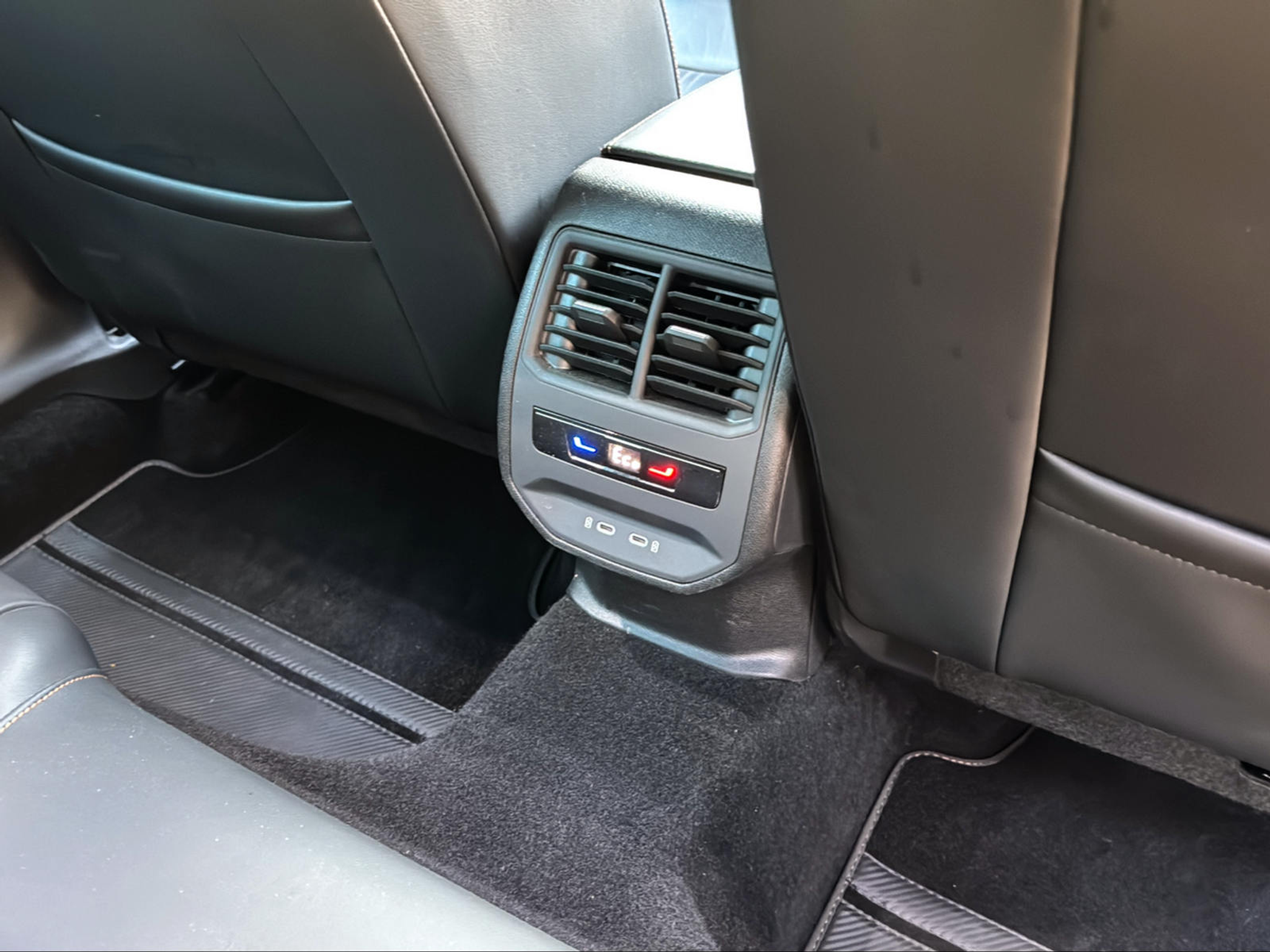 listing desktop thumbnail image 11