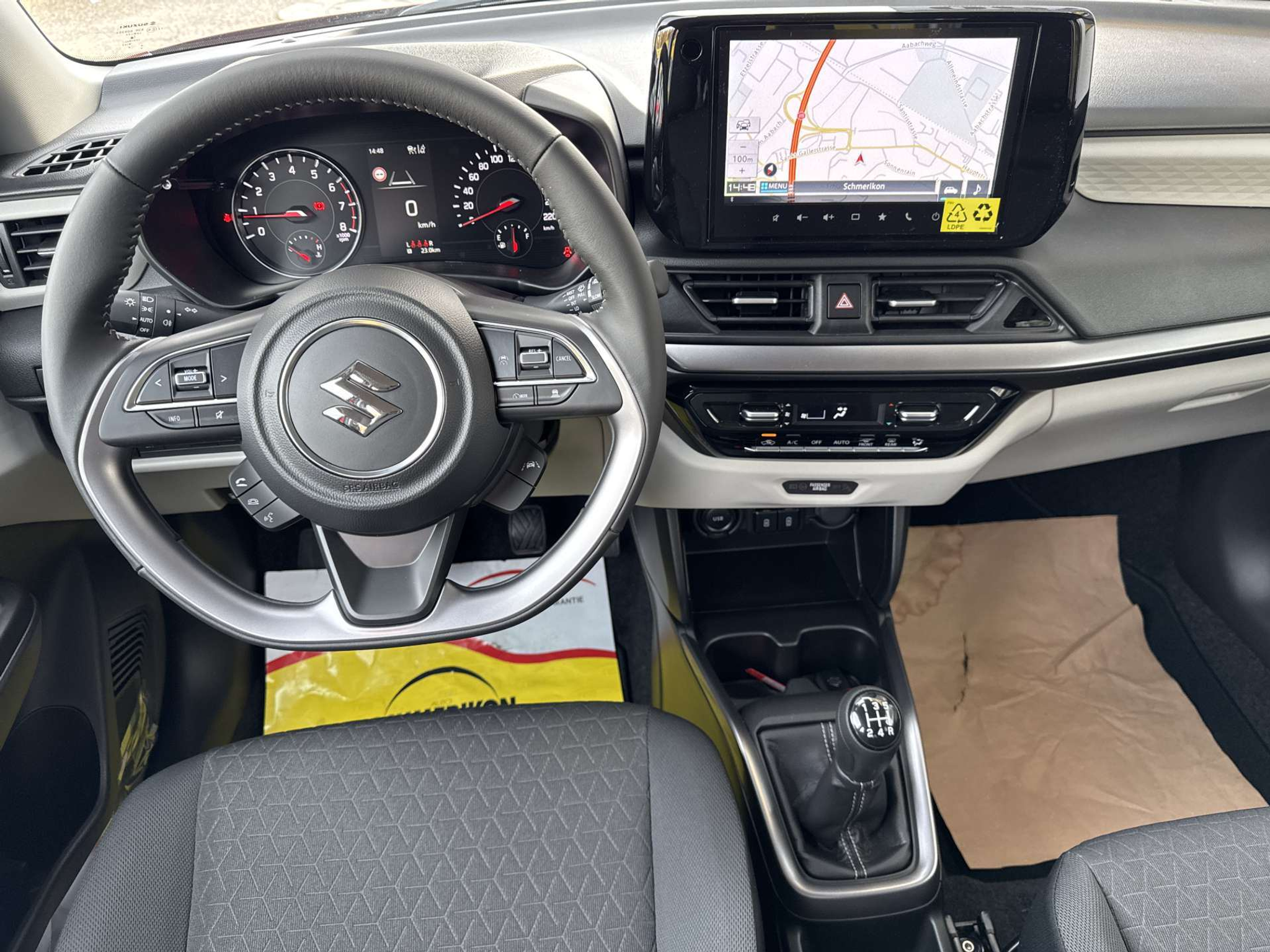 listing desktop thumbnail image 12