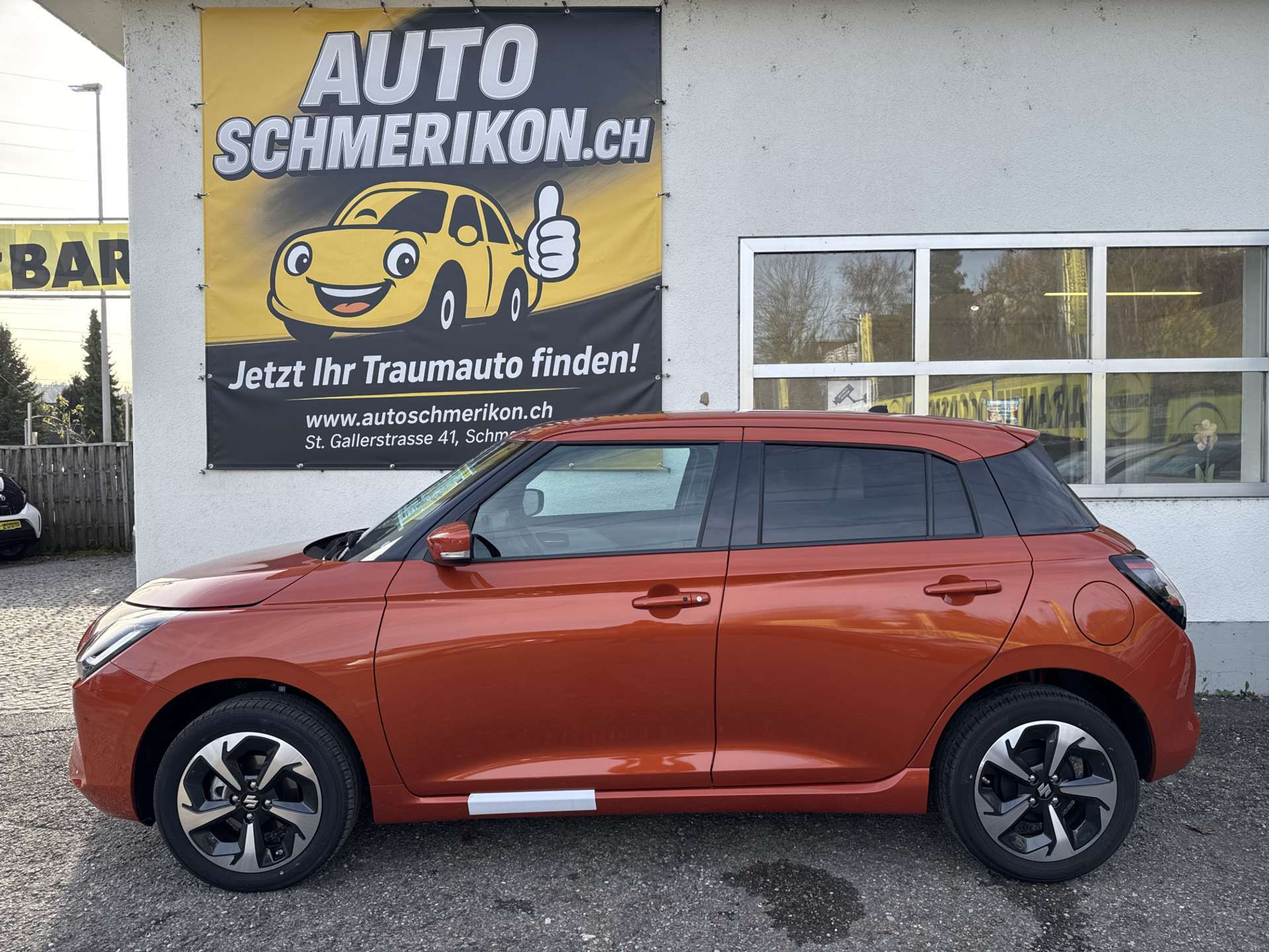 listing desktop thumbnail image 4