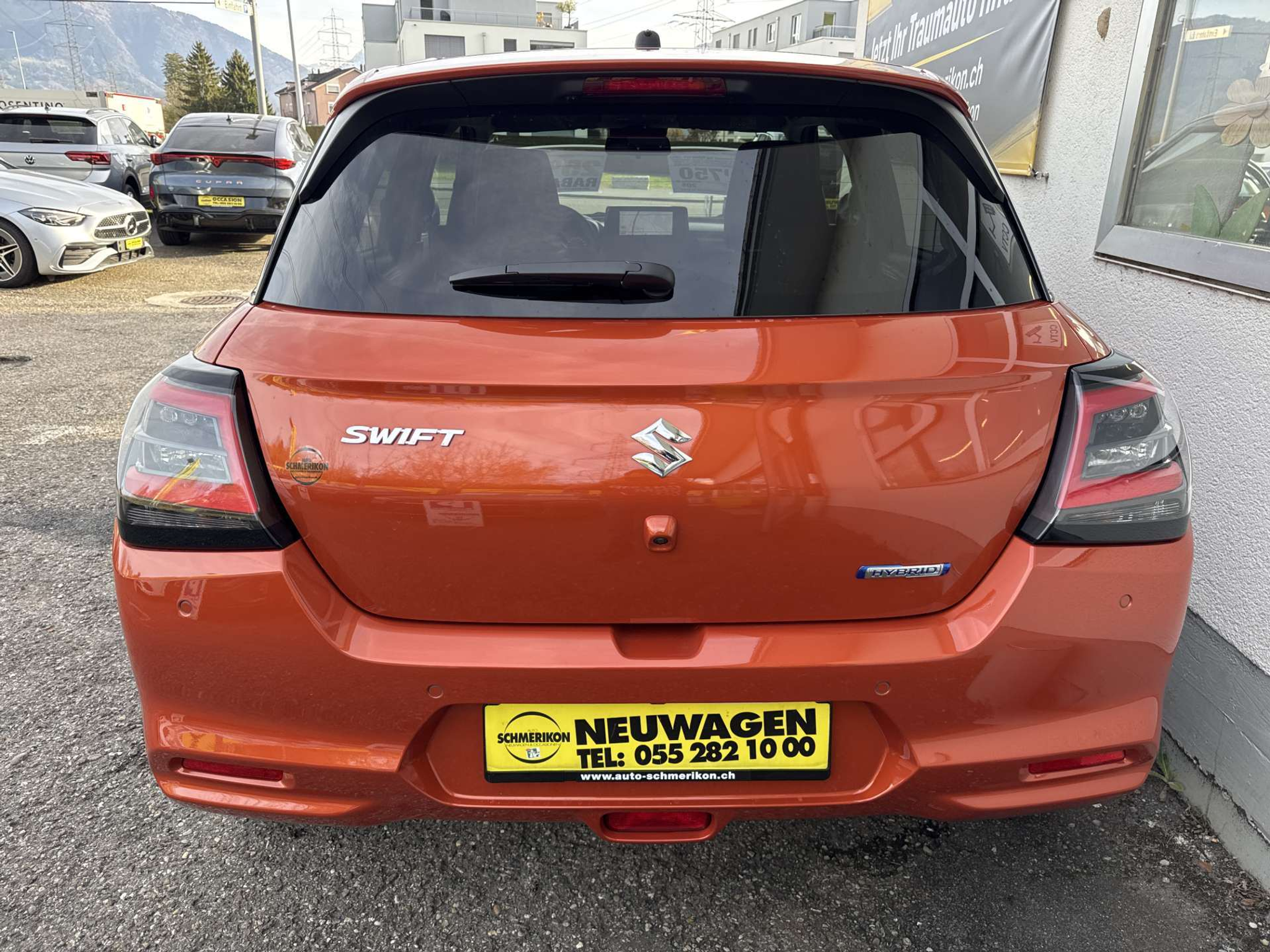 listing desktop thumbnail image 3