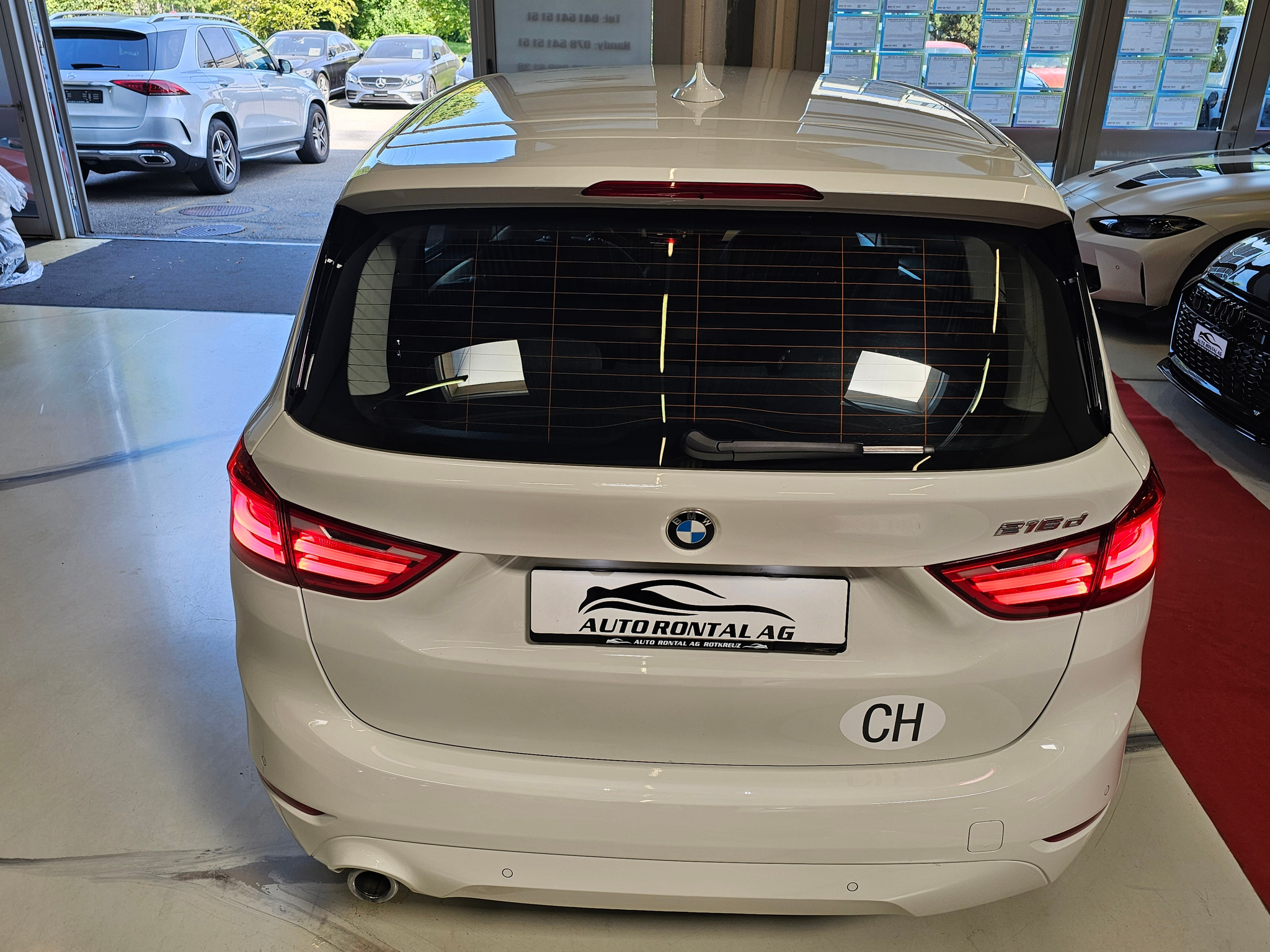 listing desktop thumbnail image 6