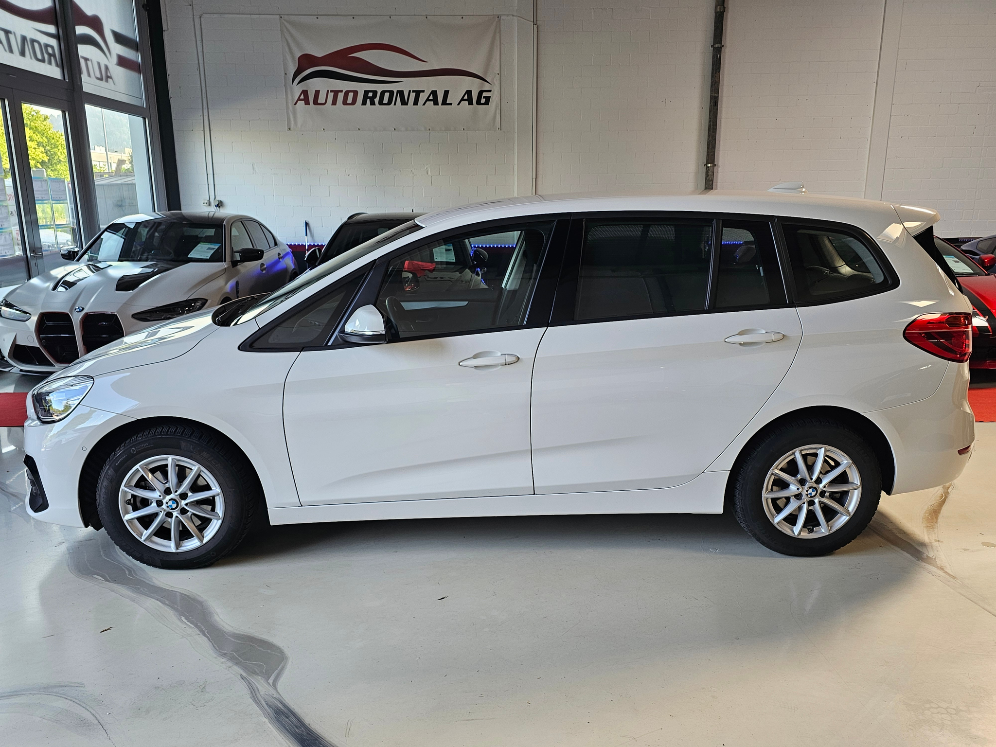 listing desktop thumbnail image 0