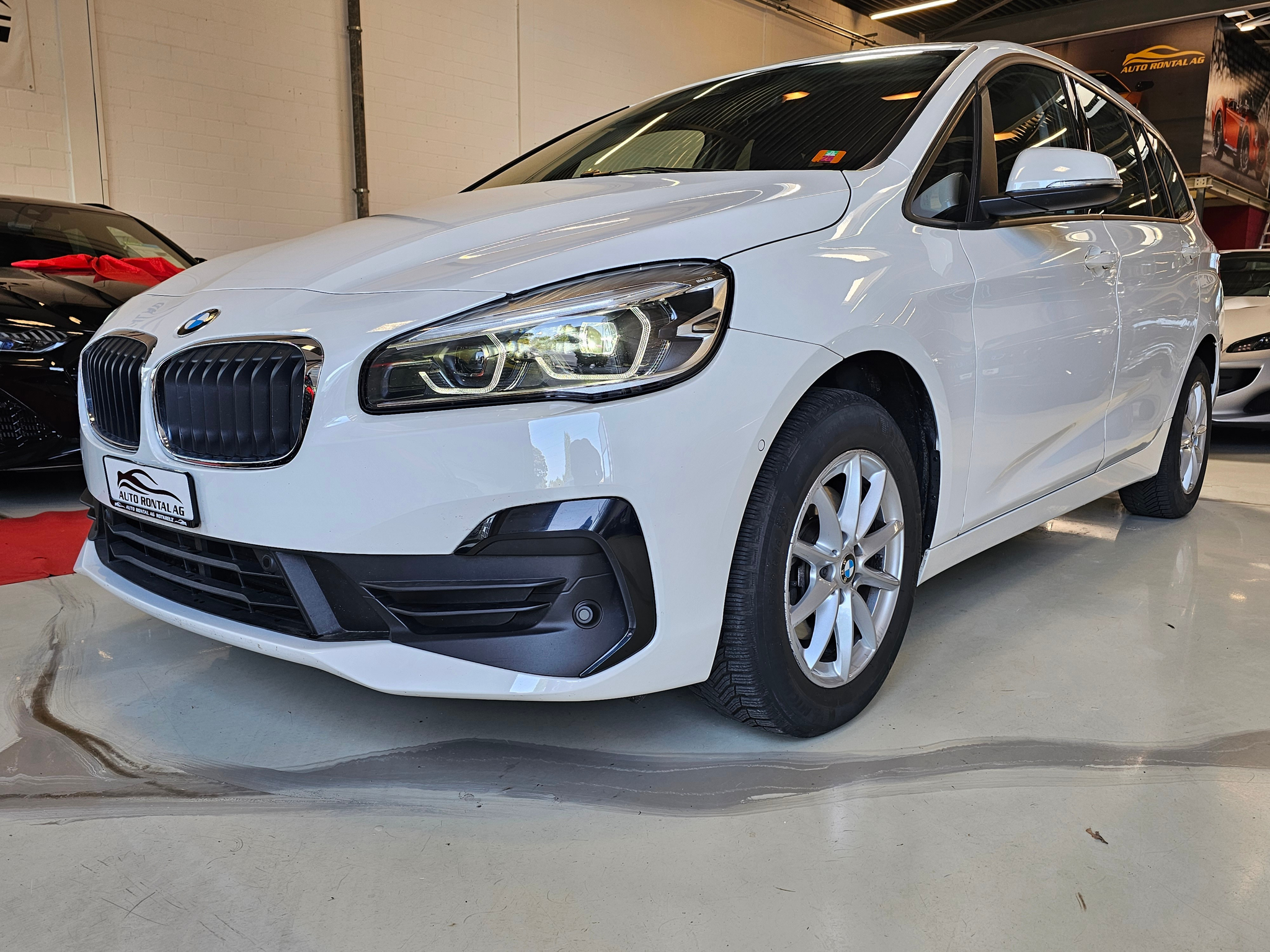 listing desktop thumbnail image 1