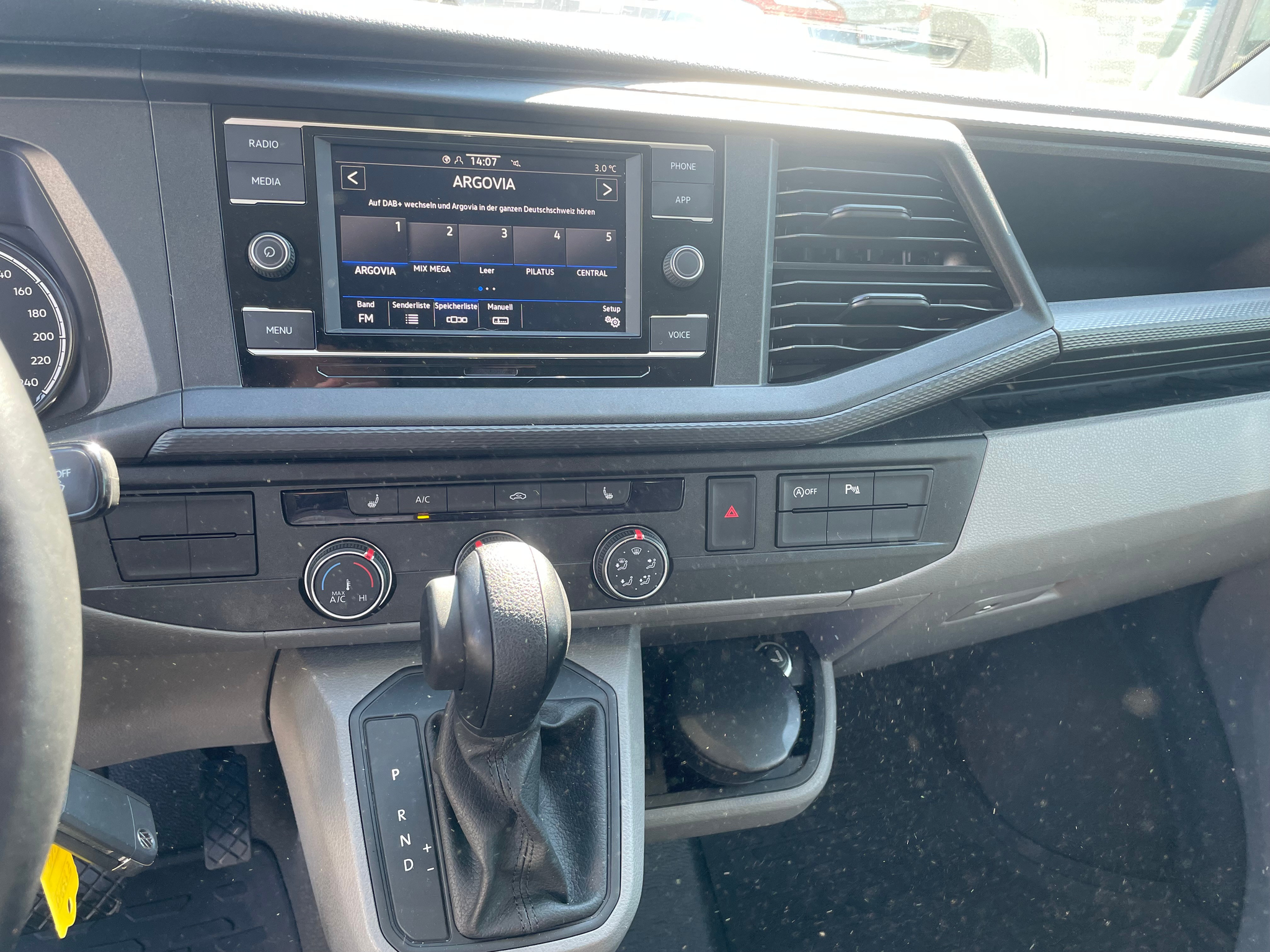 listing desktop thumbnail image 9