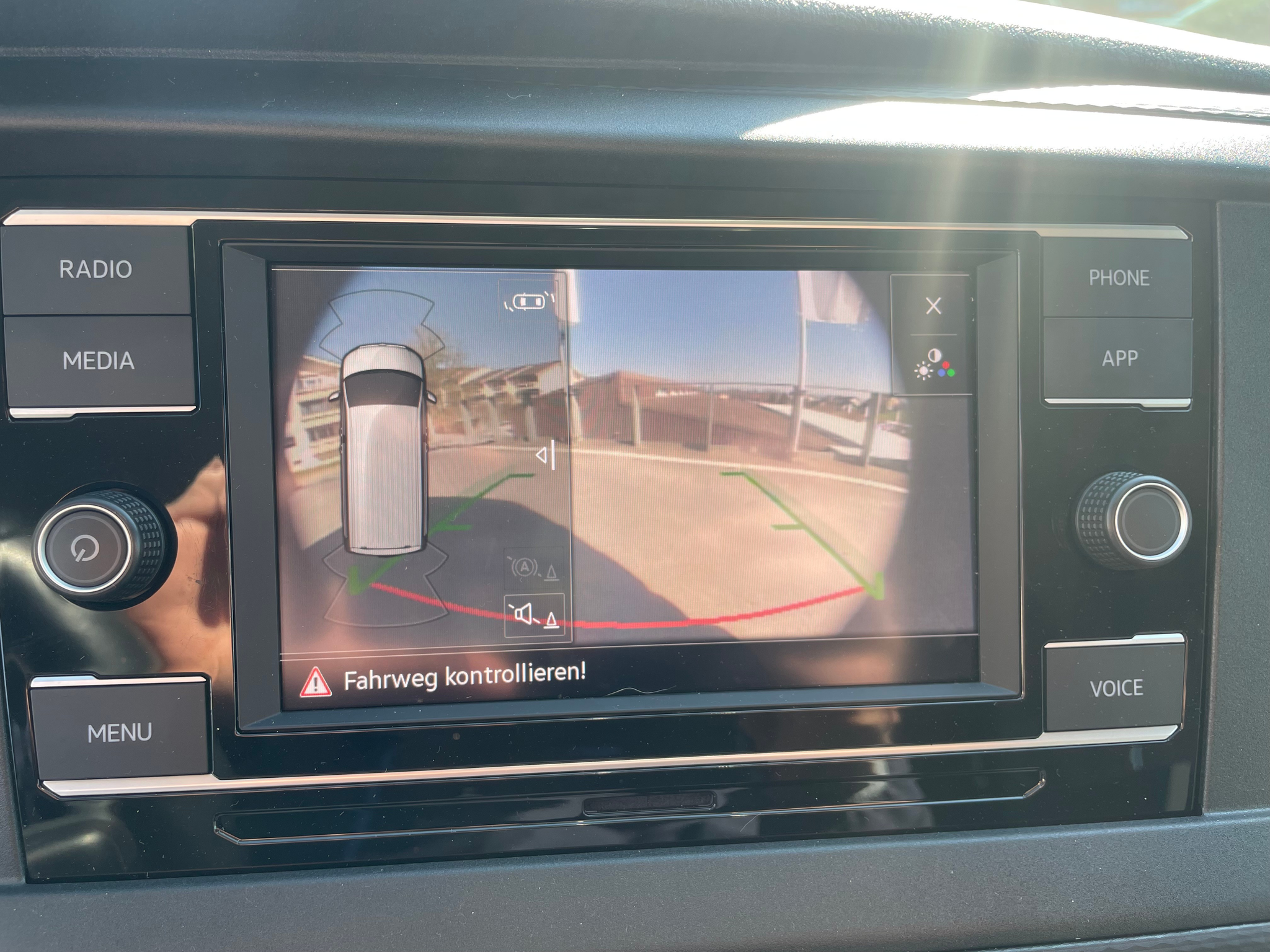 listing desktop thumbnail image 11