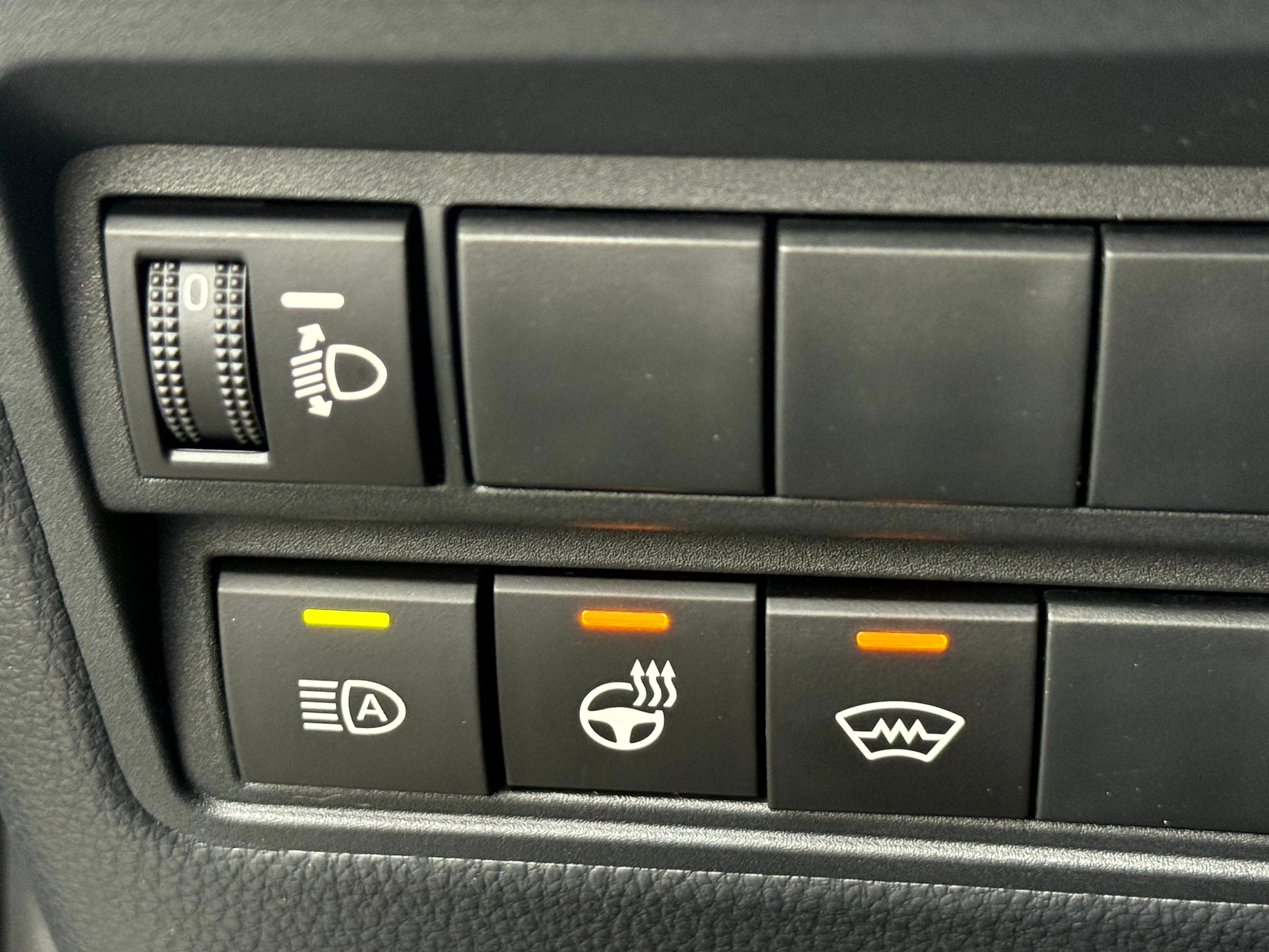 listing desktop thumbnail image 22