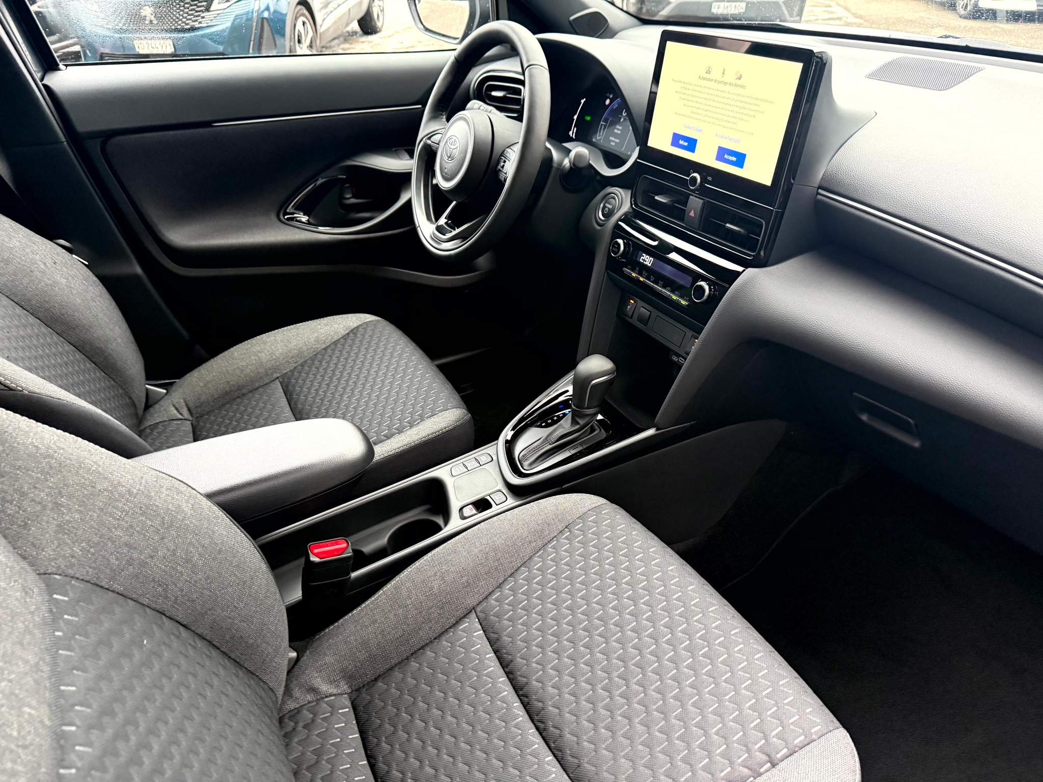 listing desktop thumbnail image 11