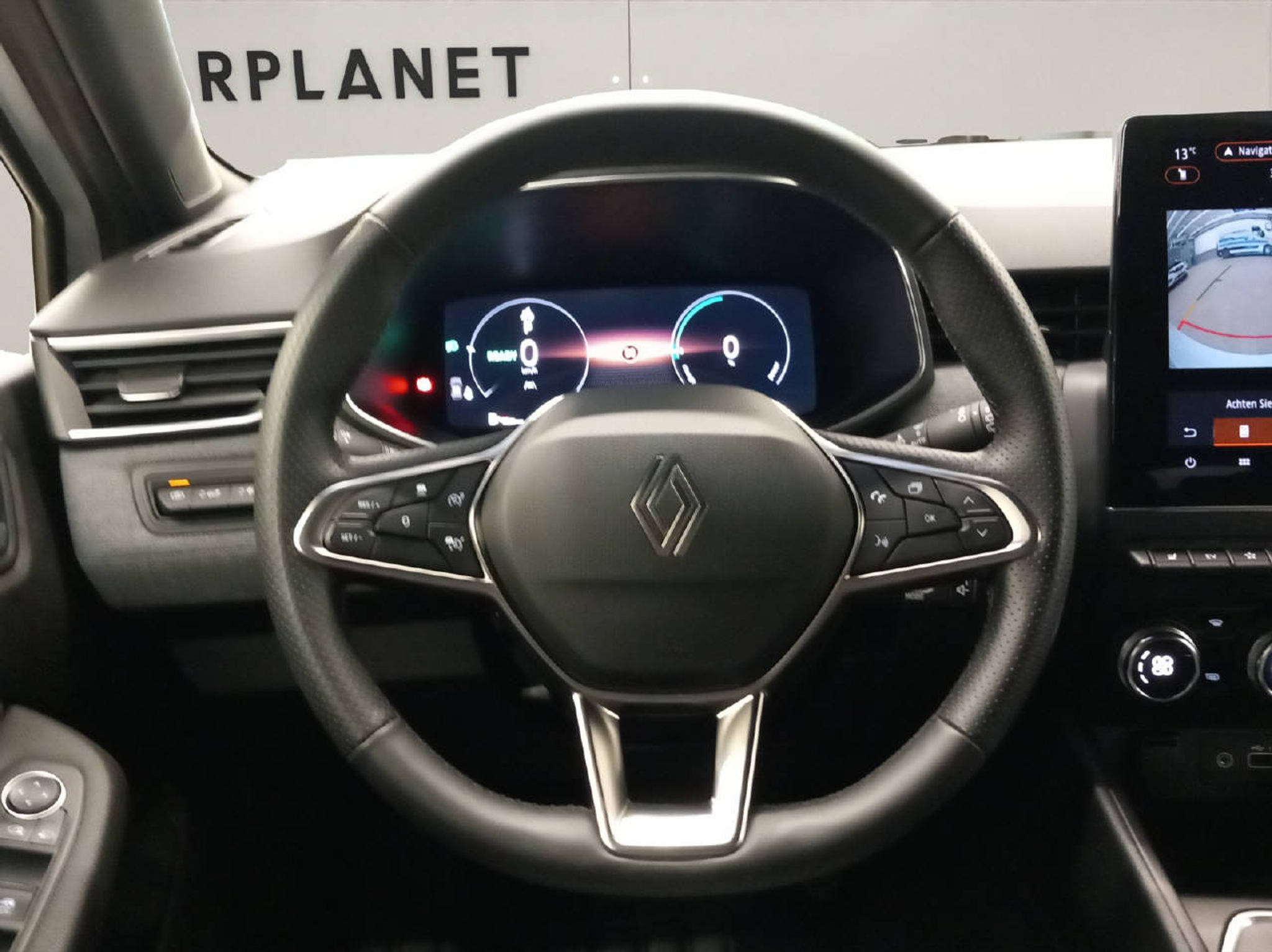 listing desktop thumbnail image 5