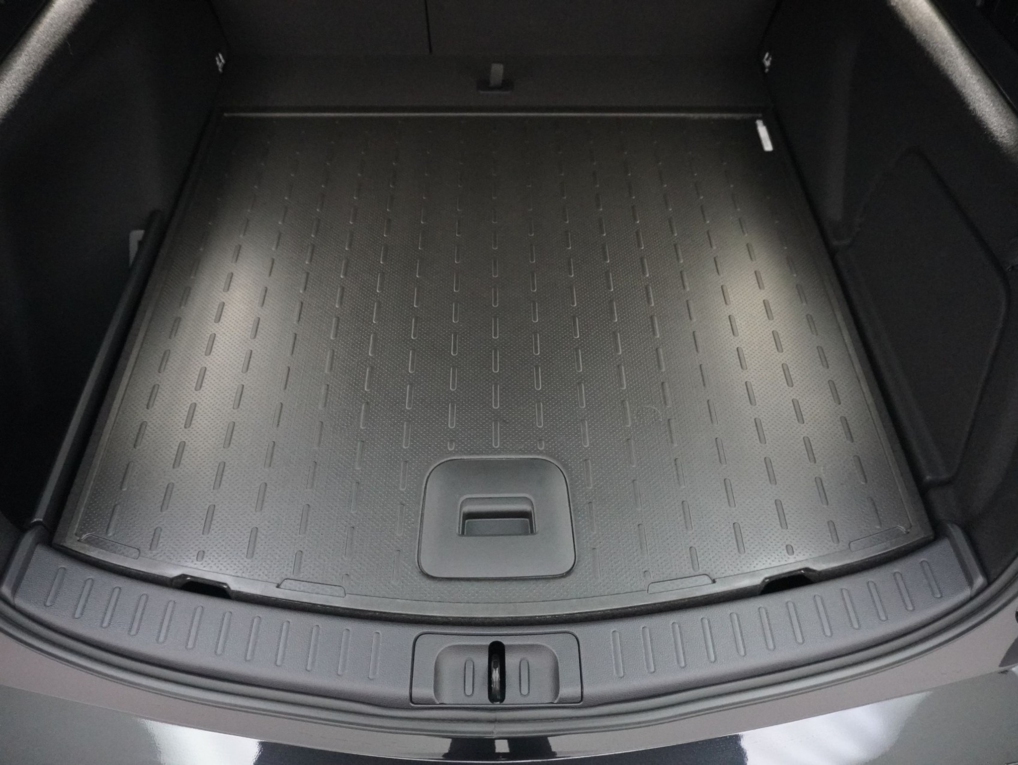 listing desktop thumbnail image 23