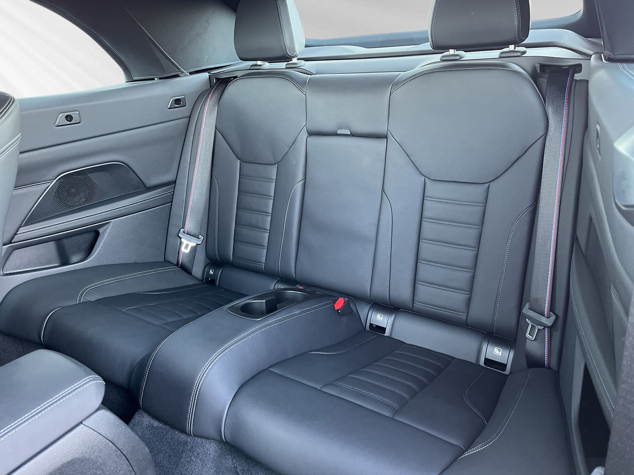 listing desktop thumbnail image 6