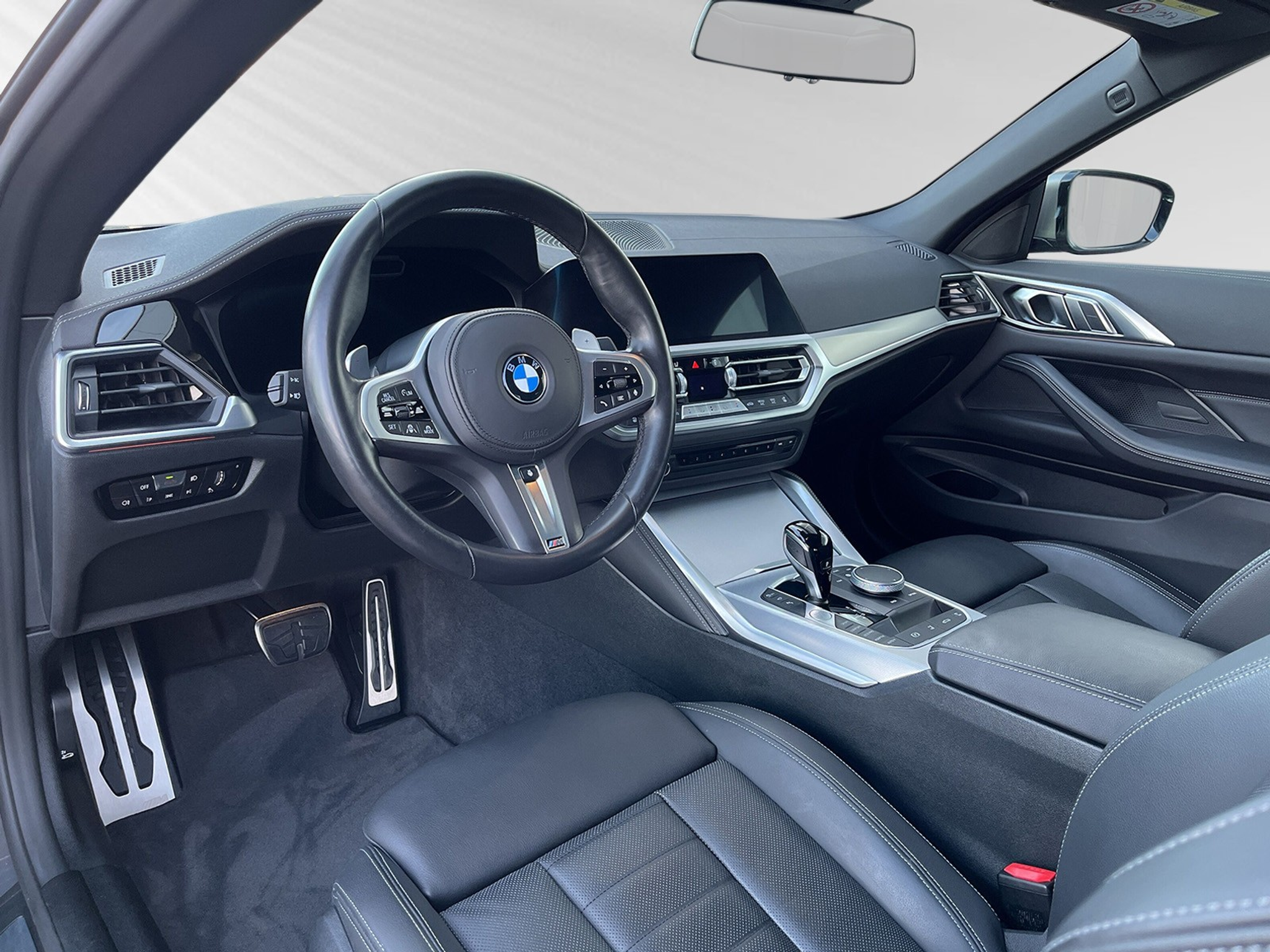 listing desktop thumbnail image 3